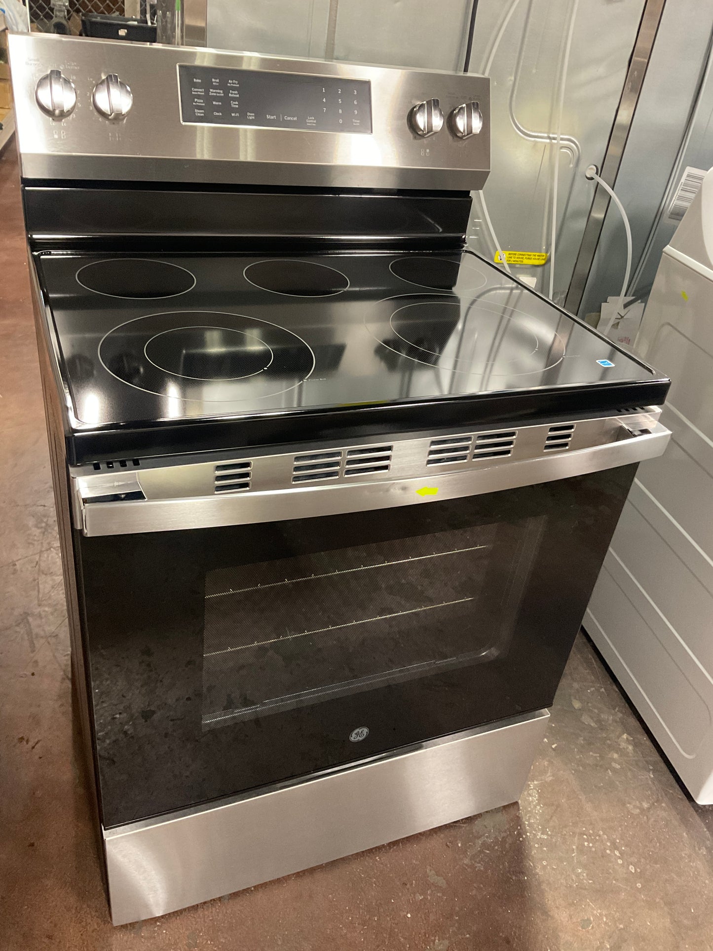 Front view, oven-door closed