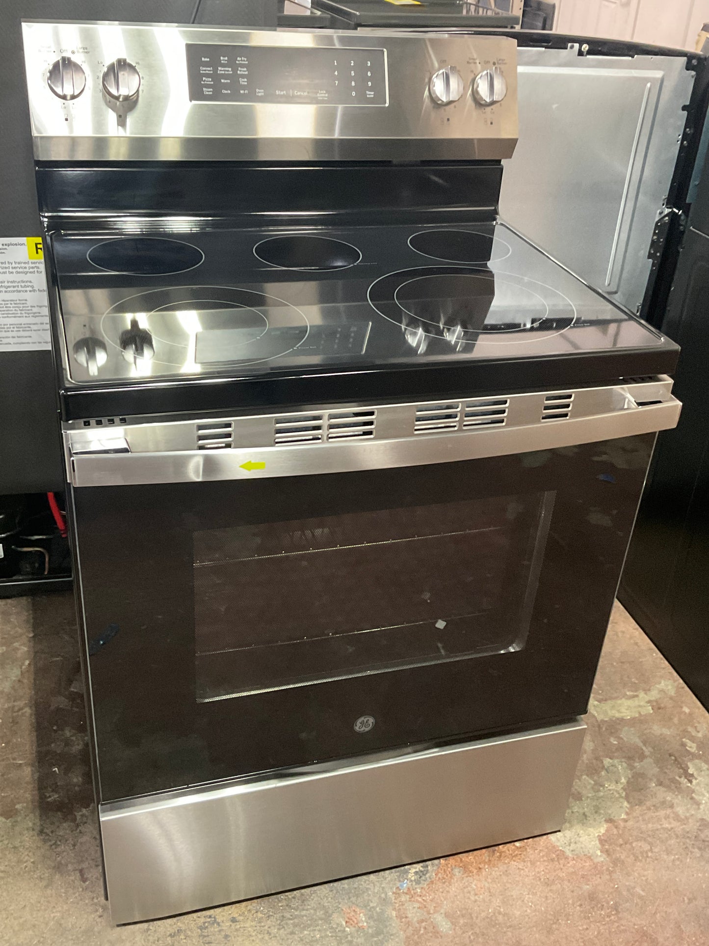 Front view, oven-door closed