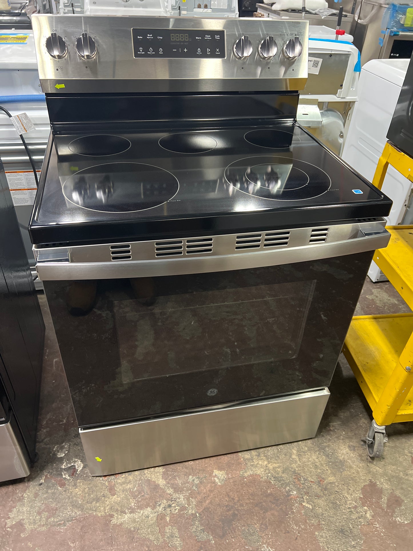 Front view, oven-door closed
