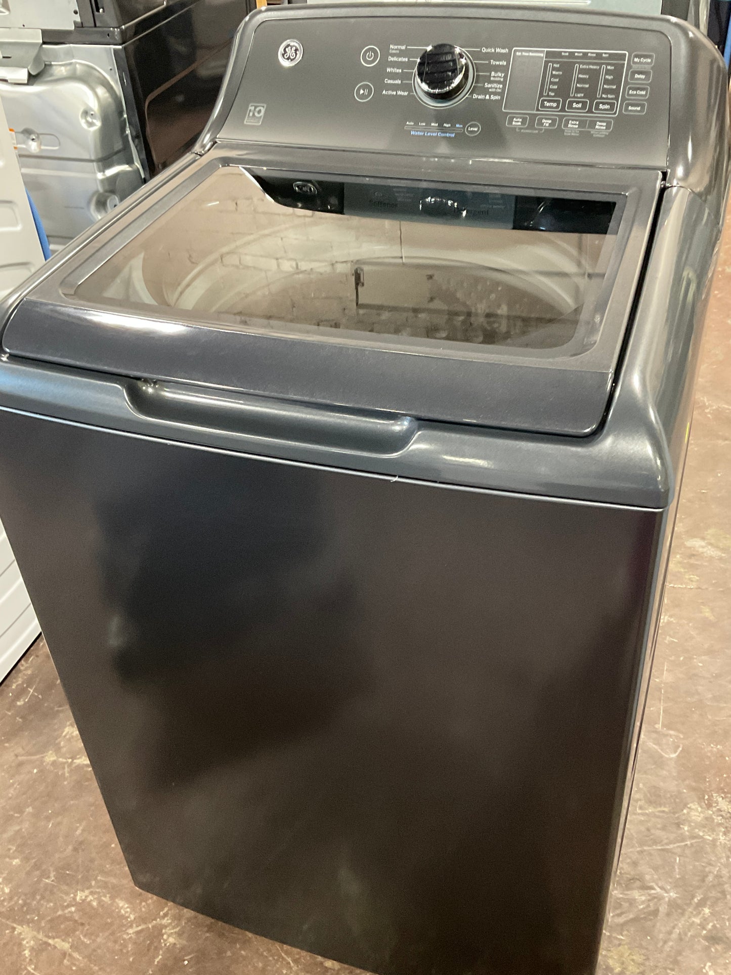 Front view, door closed