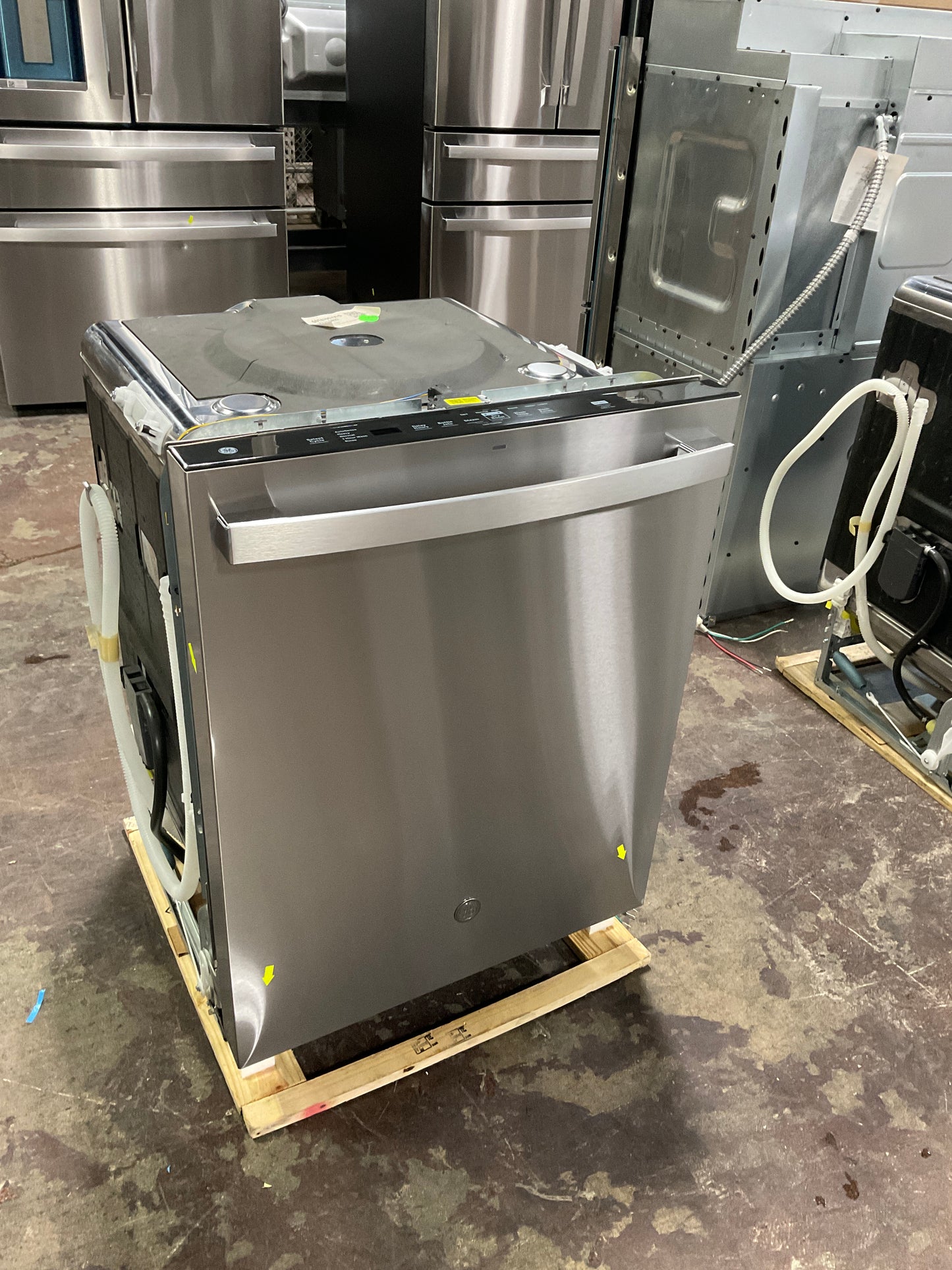 Front view, doors closed