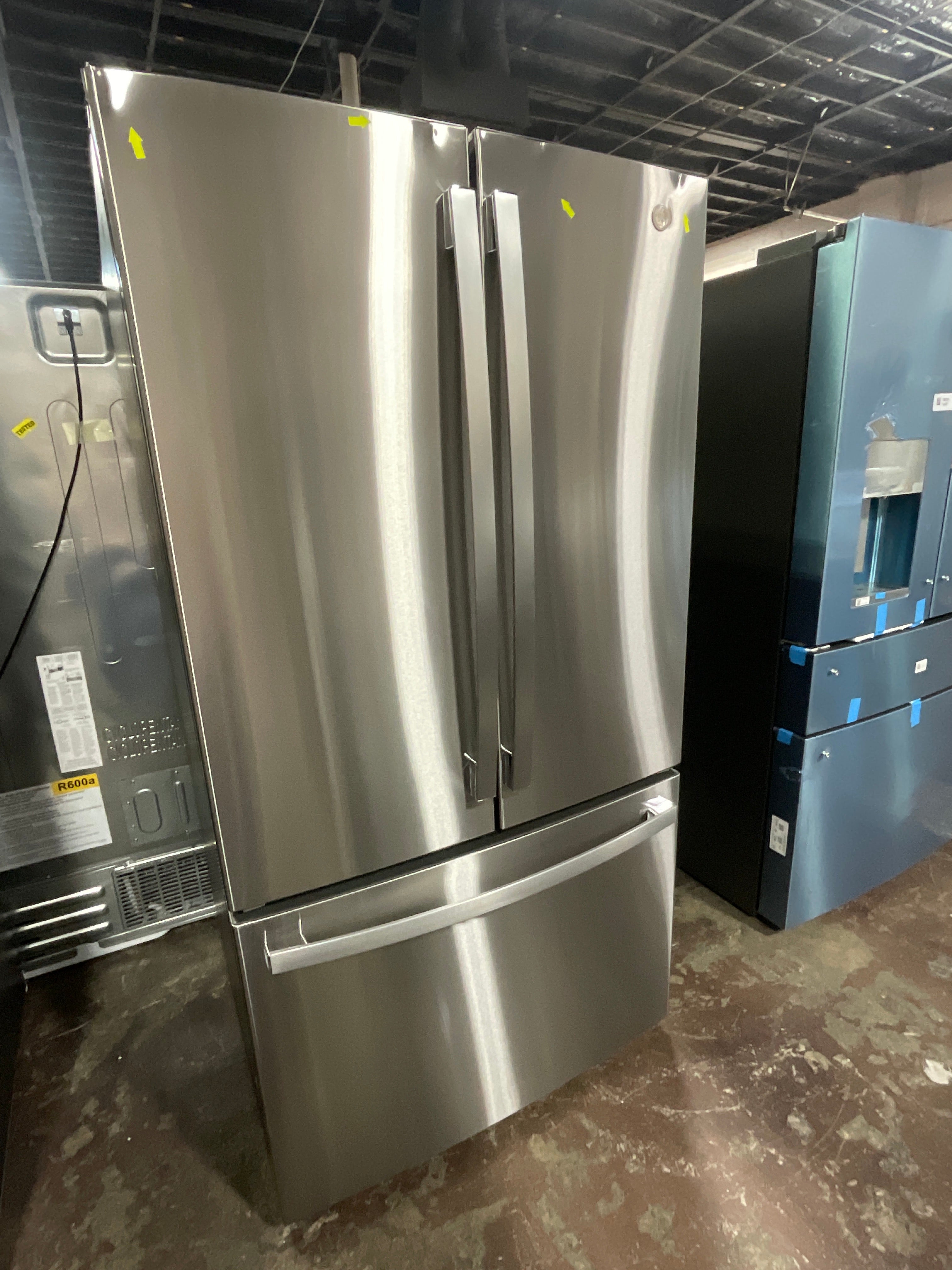 Front view, door closed