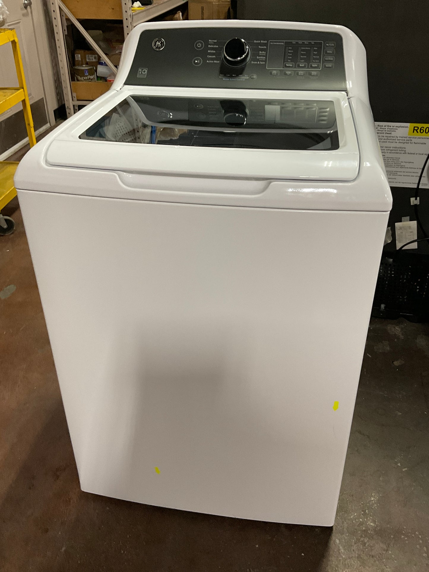 Front view, door closed