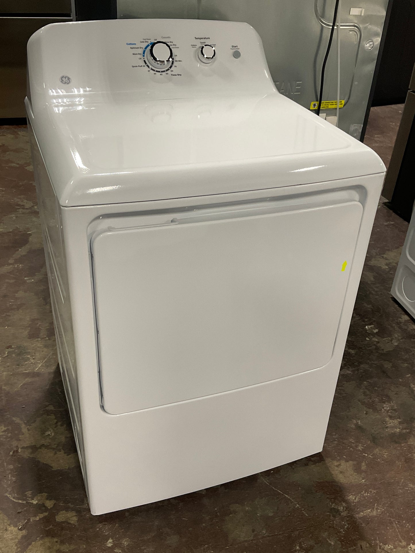 Front view, door closed