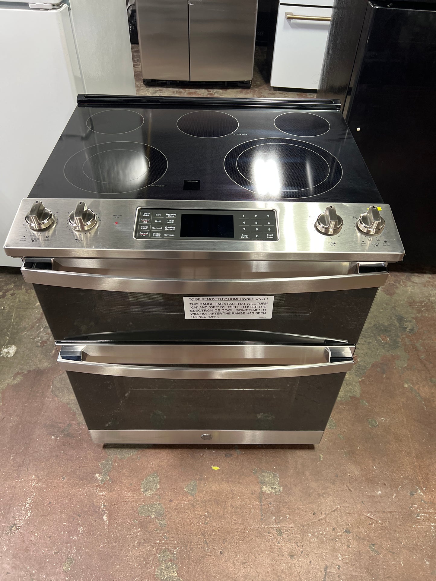 Front view, oven-door closed