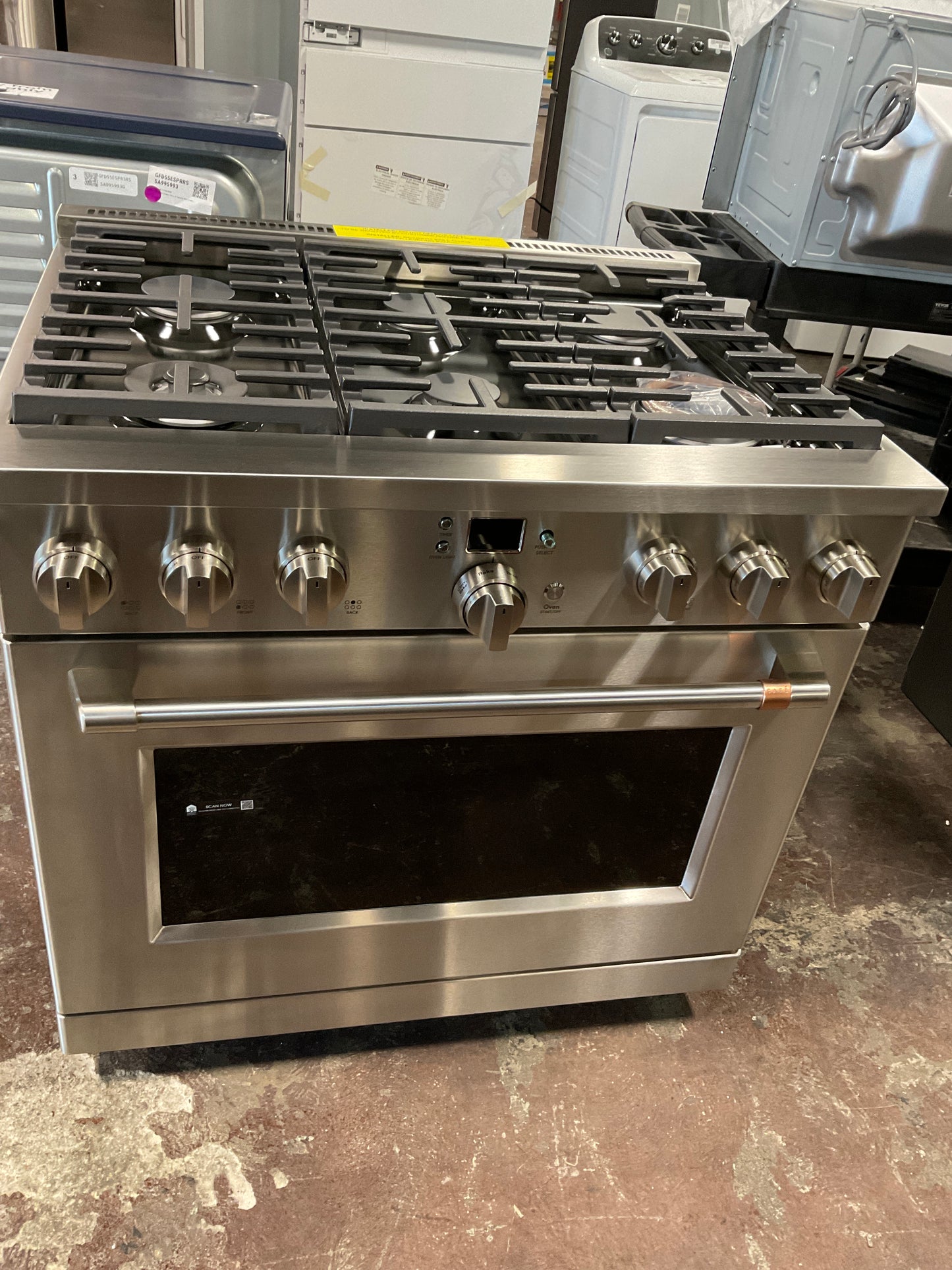 Front view, oven-door closed