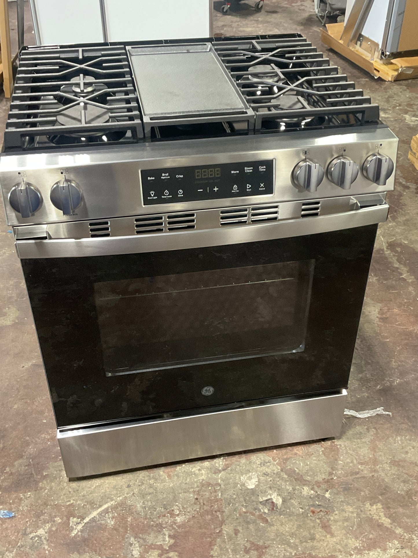 Front view, oven-door closed