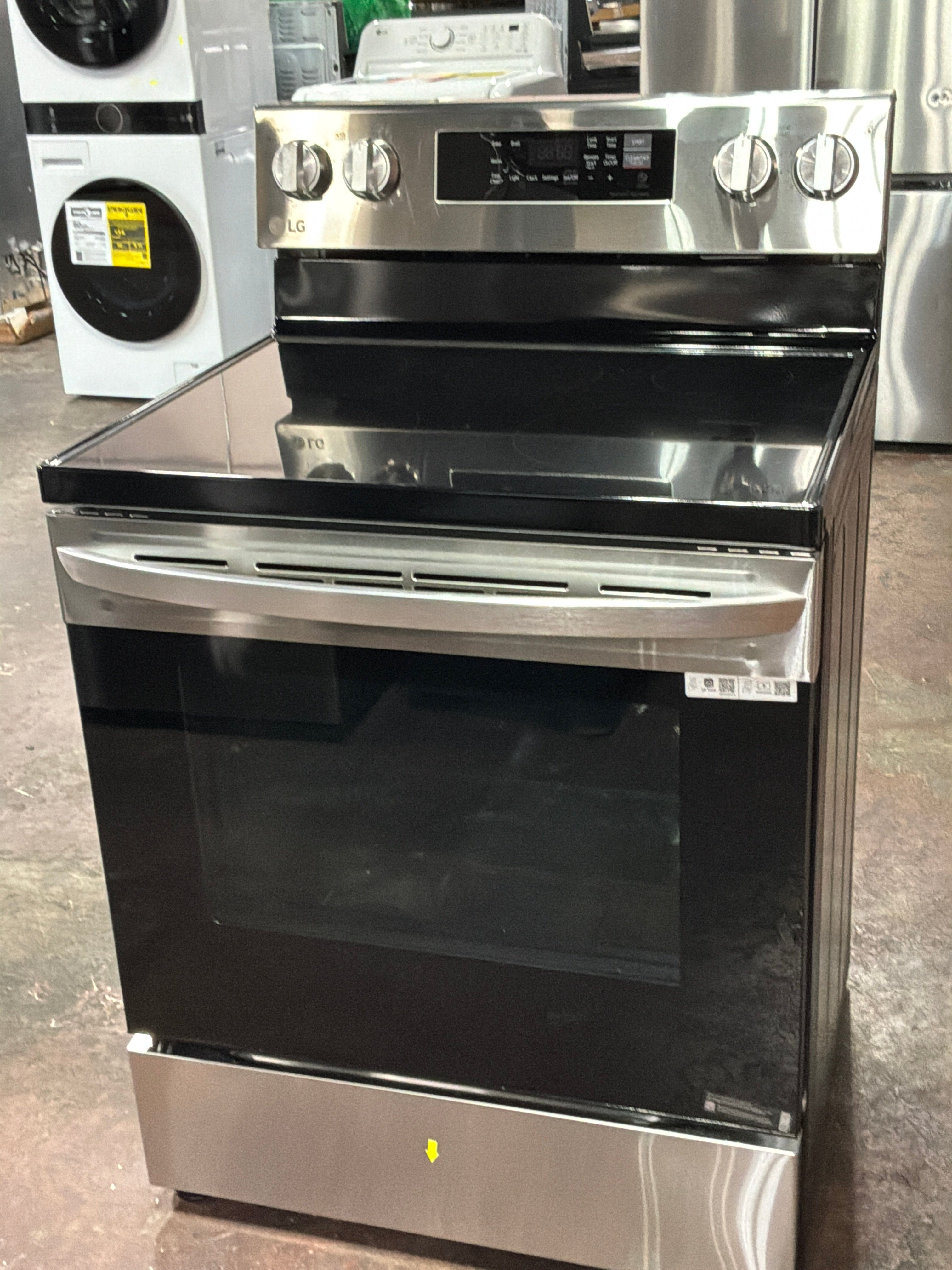 Front view, oven-door closed