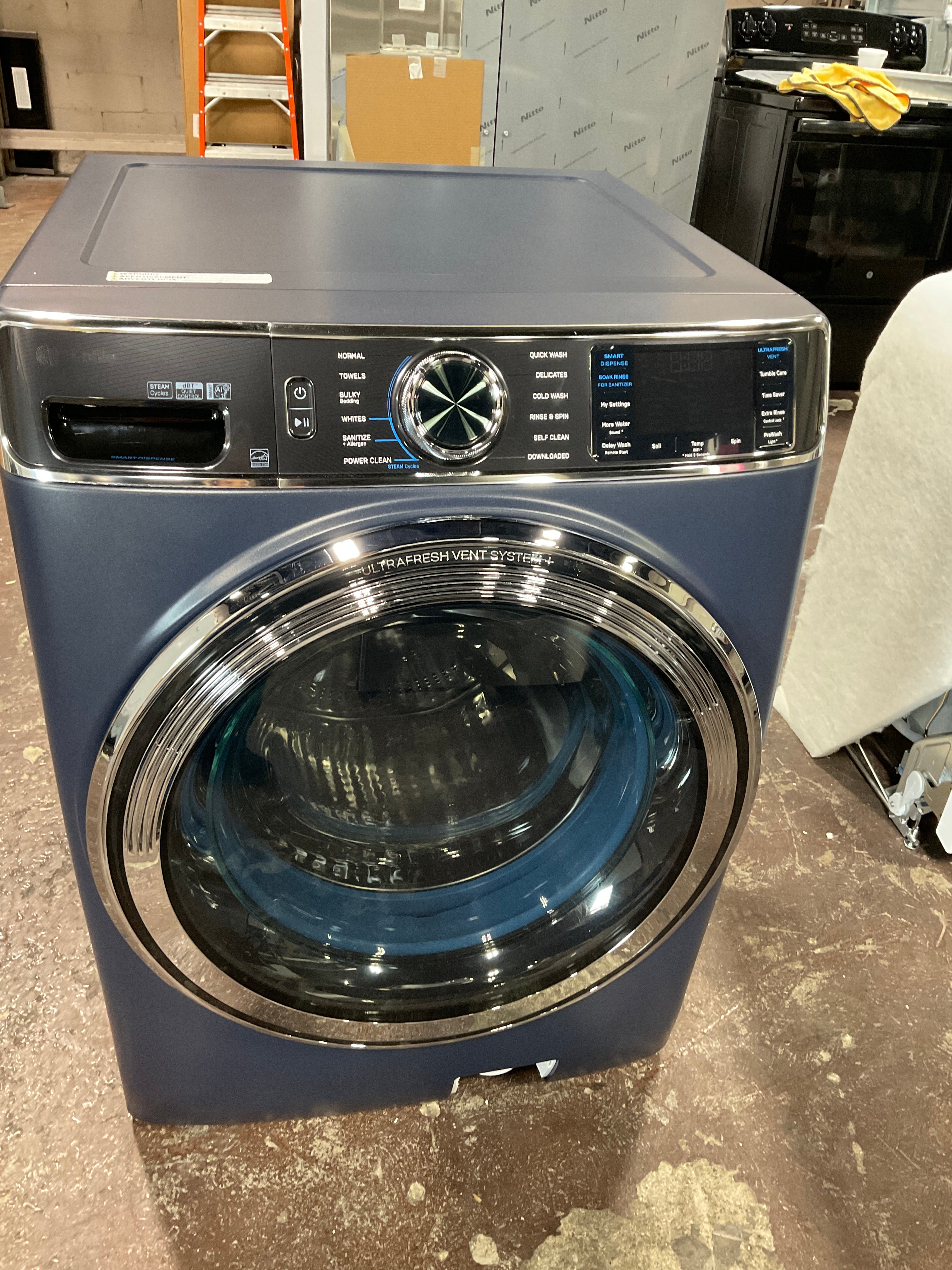 Front view, door closed