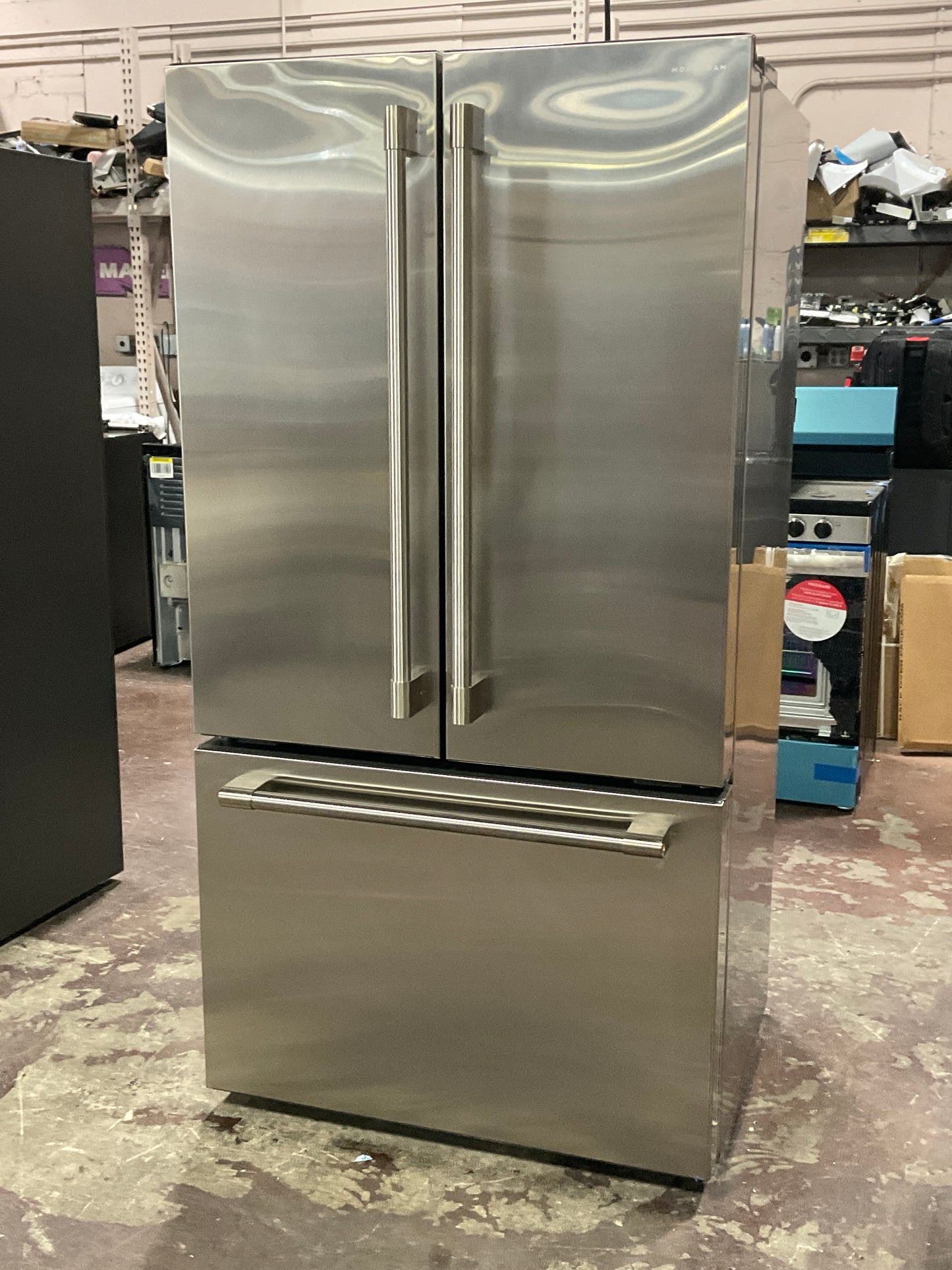 Front view, door closed