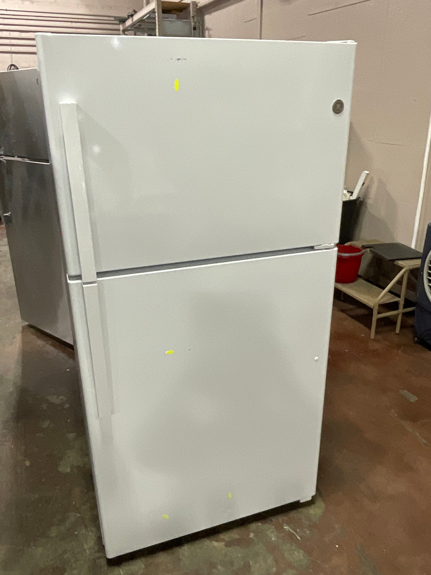 Front view, door closed