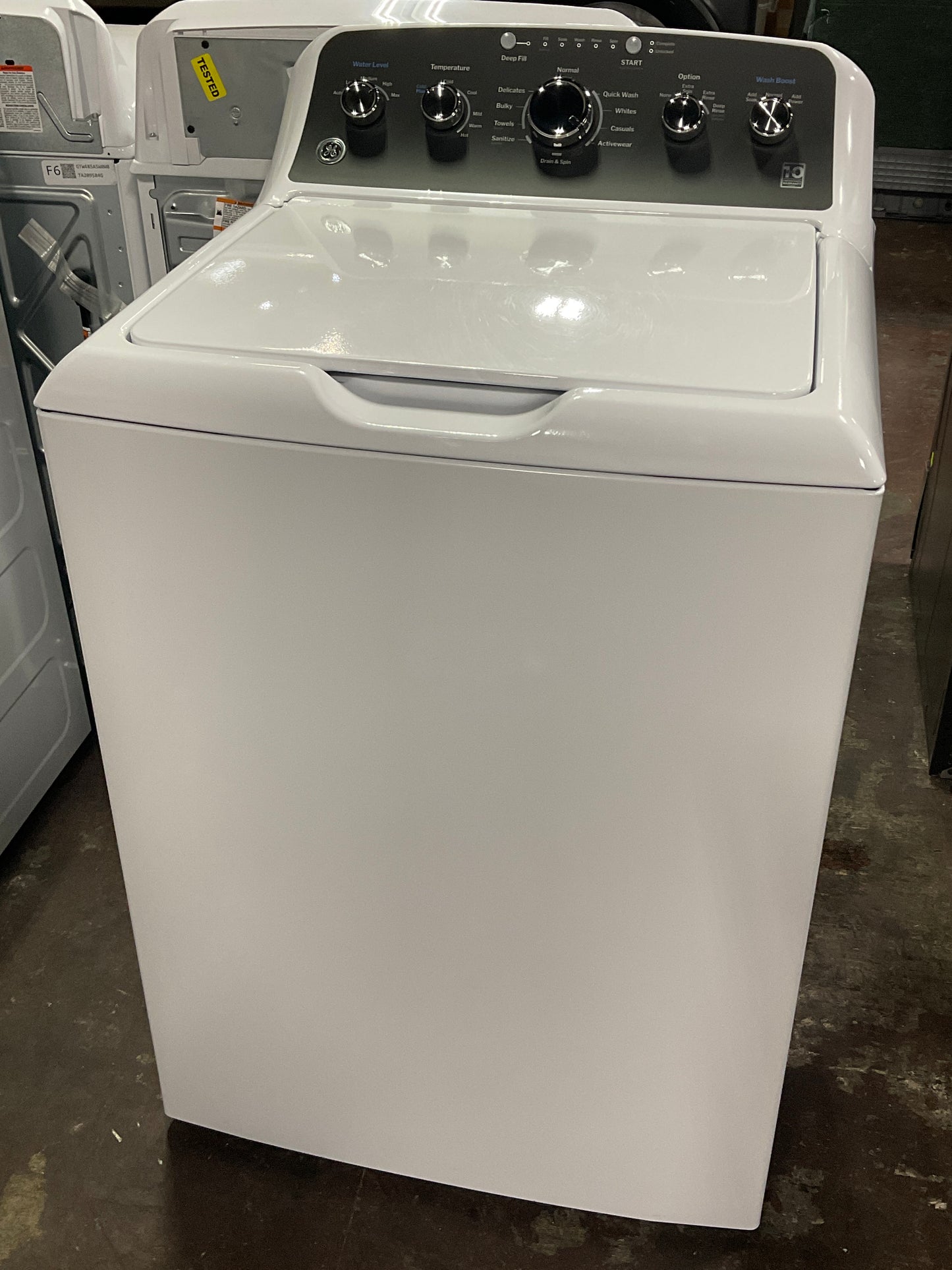 Front view, door closed