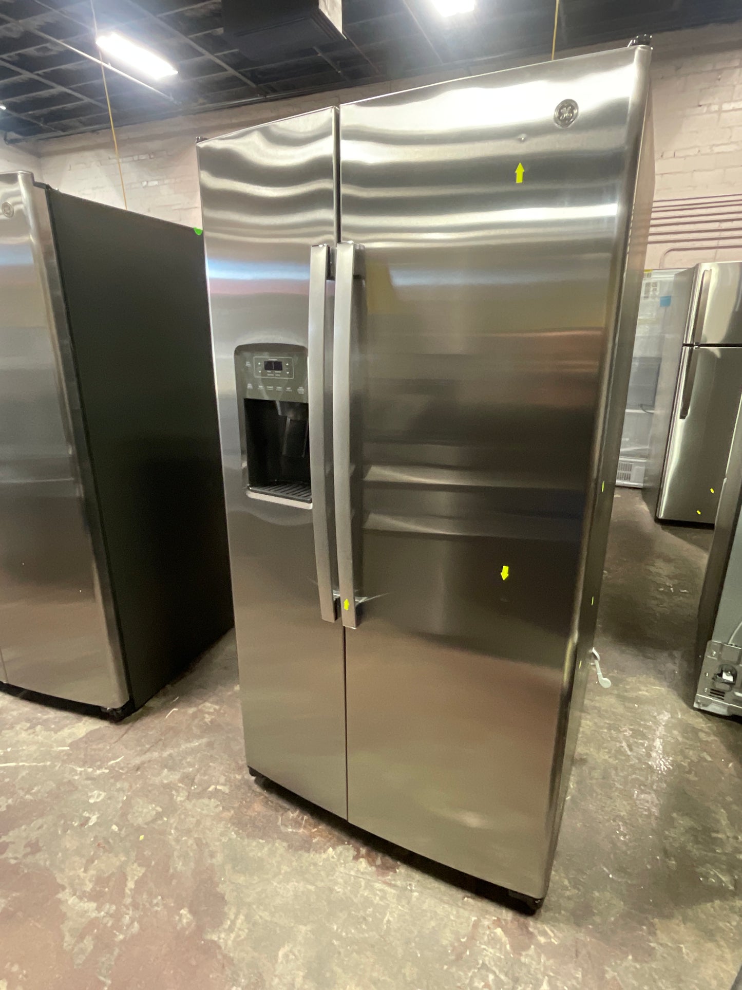 Front view, door closed