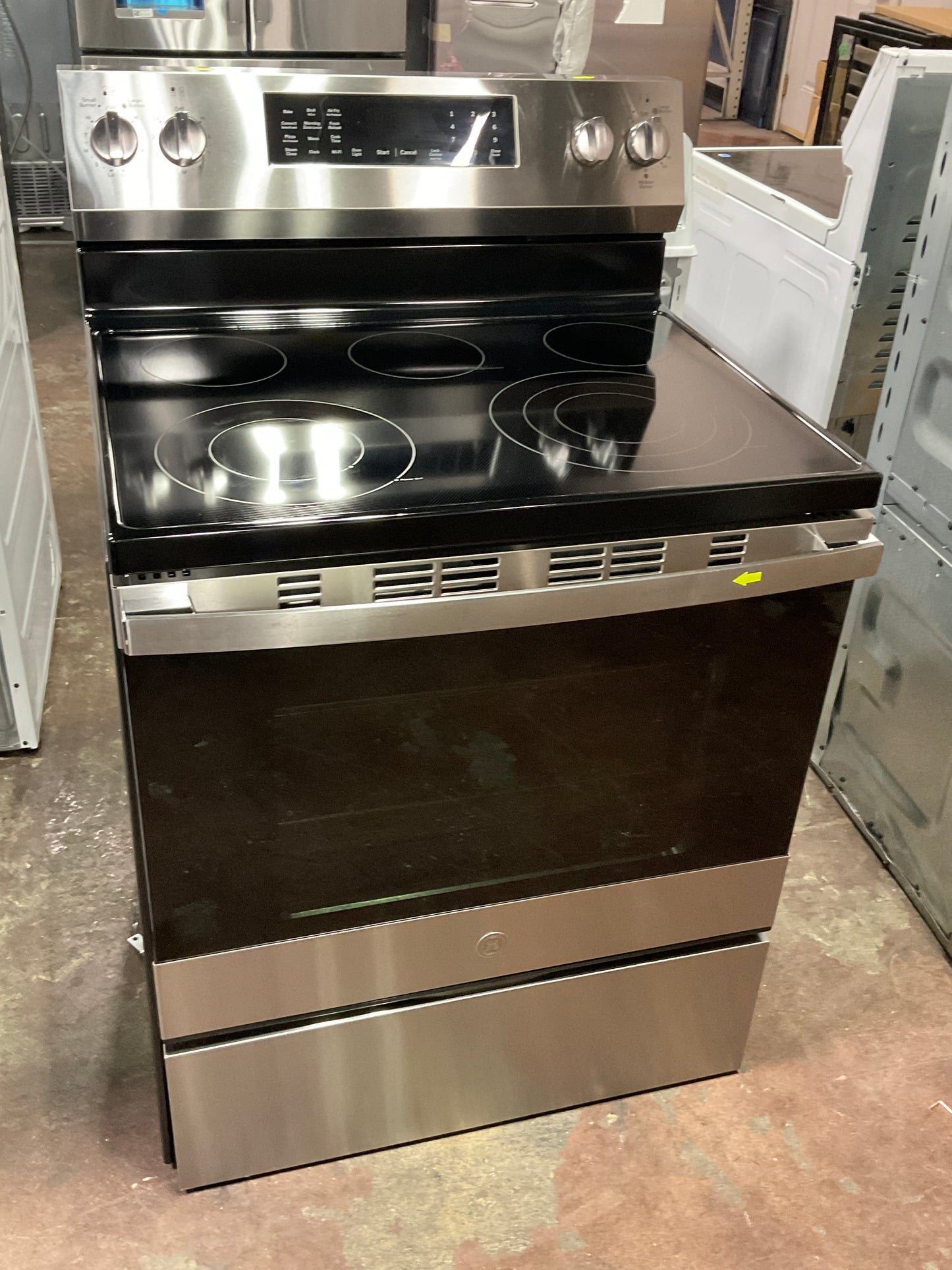 Front view, oven-door closed