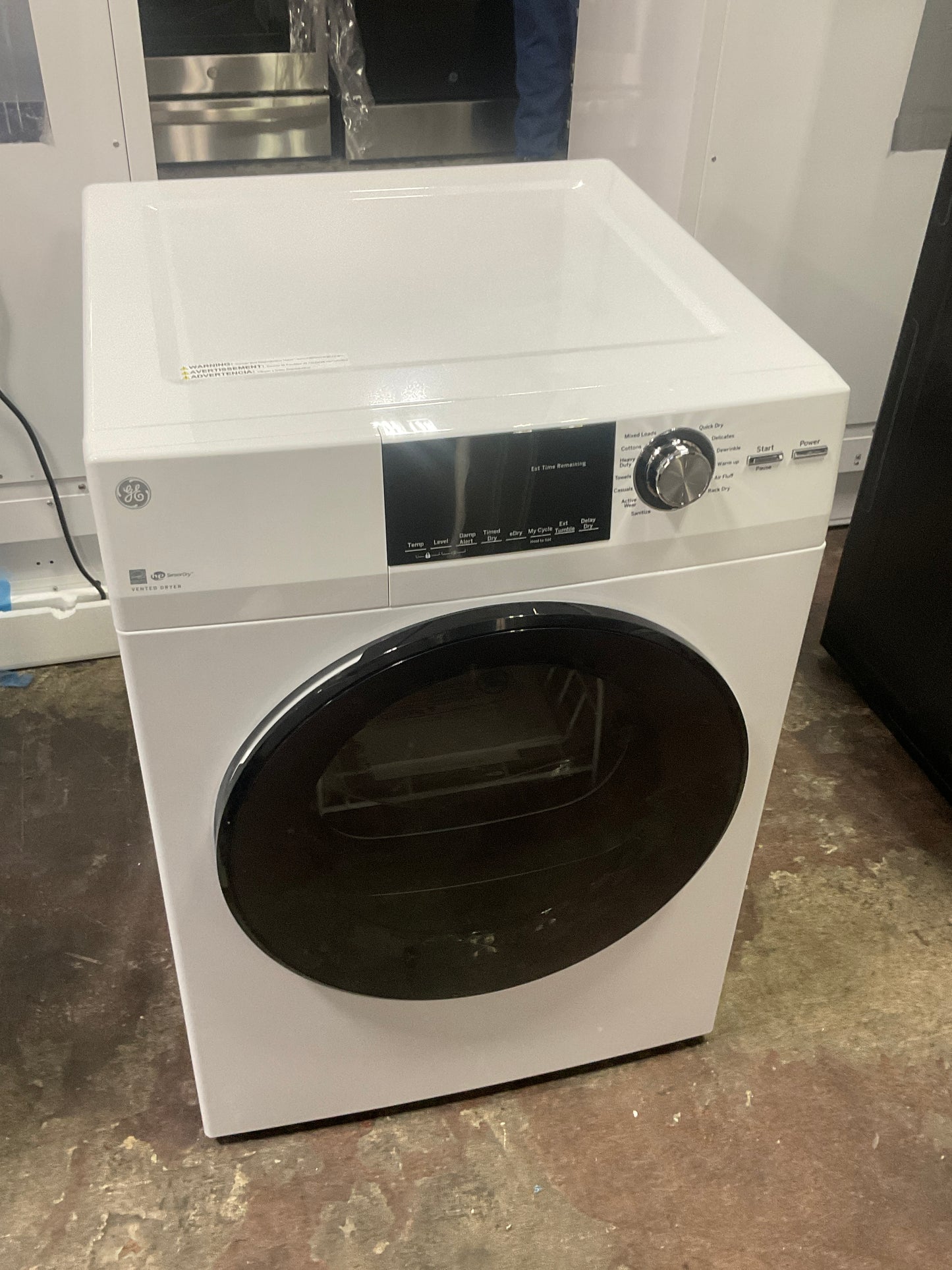 Front view, door closed