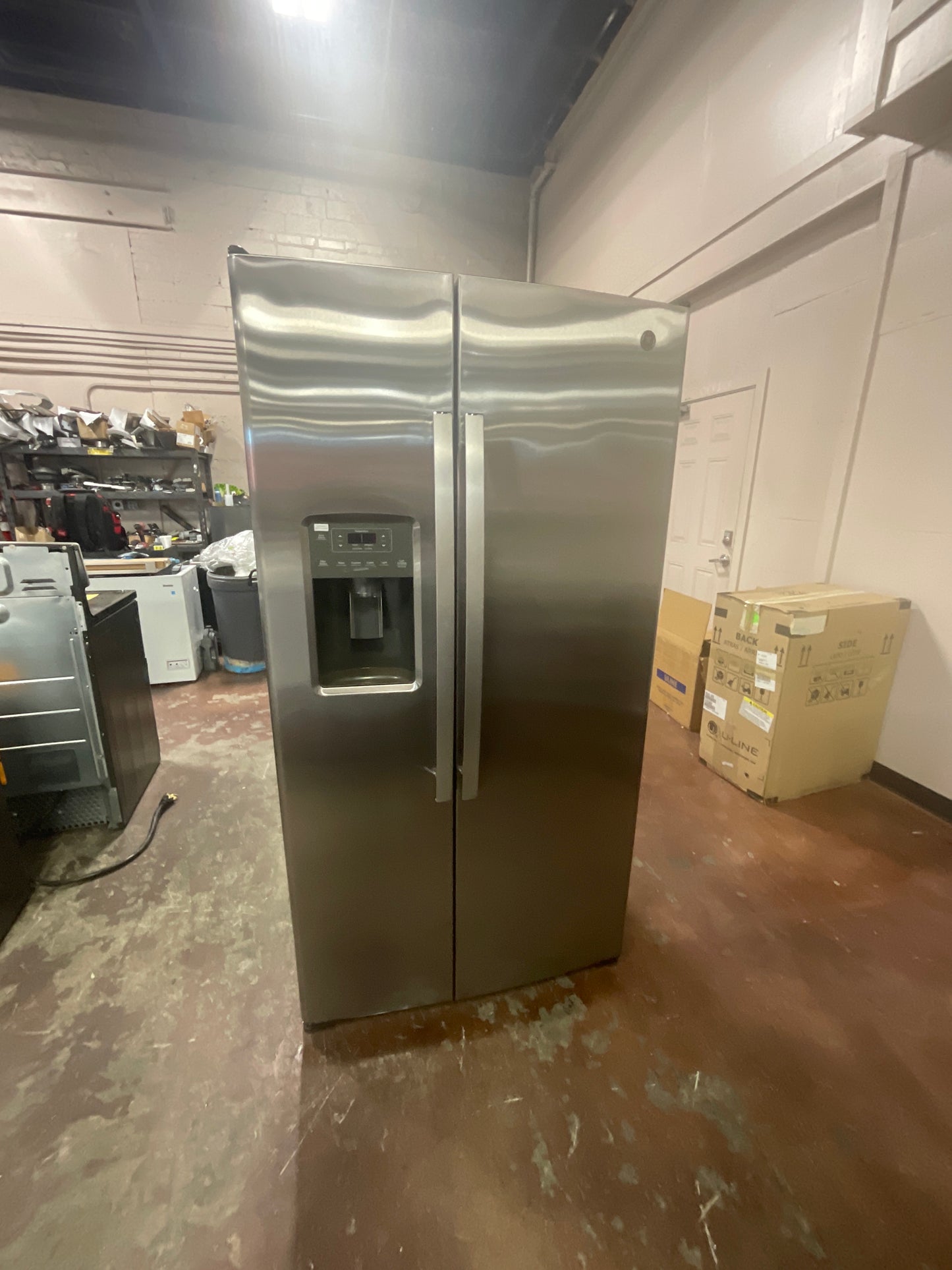 Front view, door closed