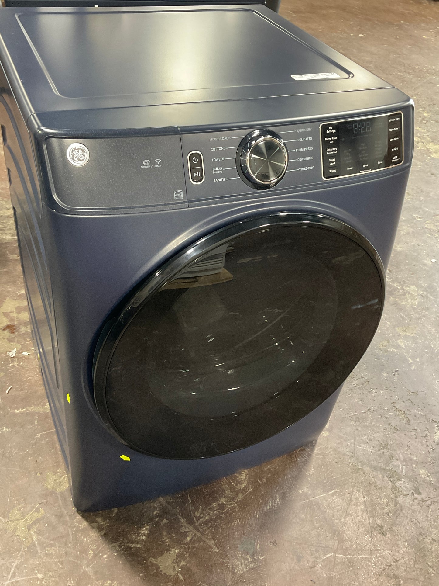 Front view, door closed