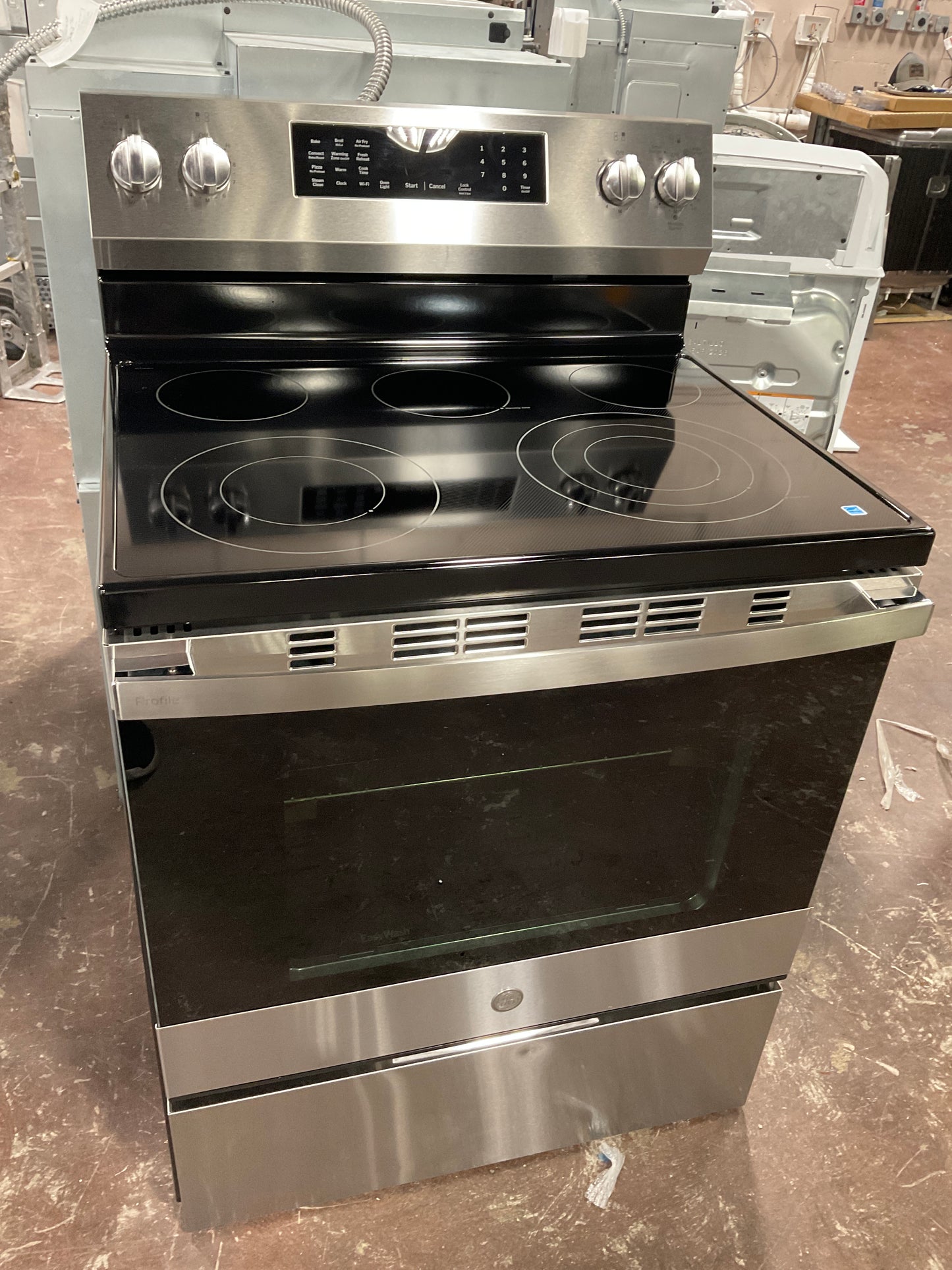 Front view, oven-door closed