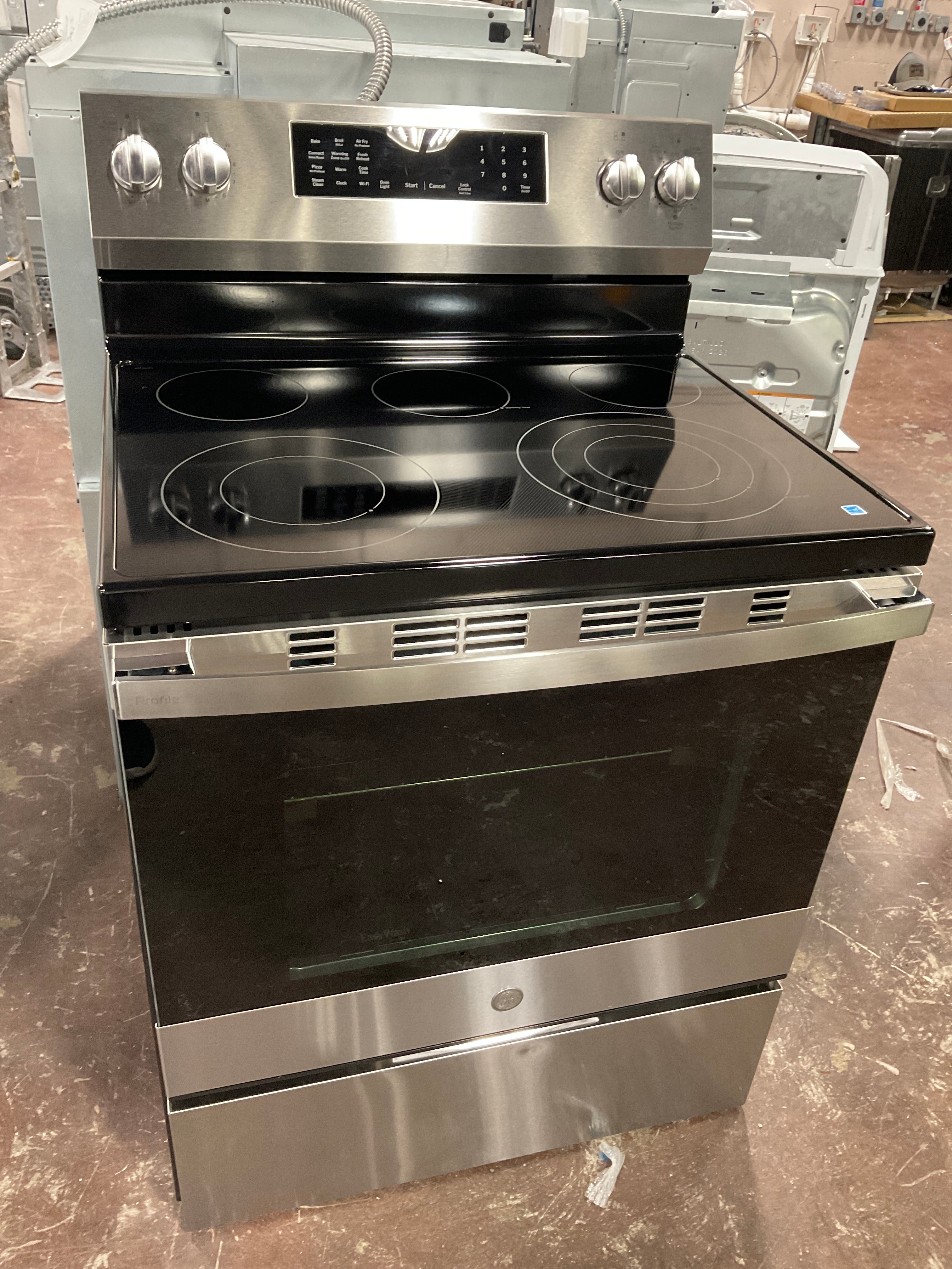 Front view, oven-door closed