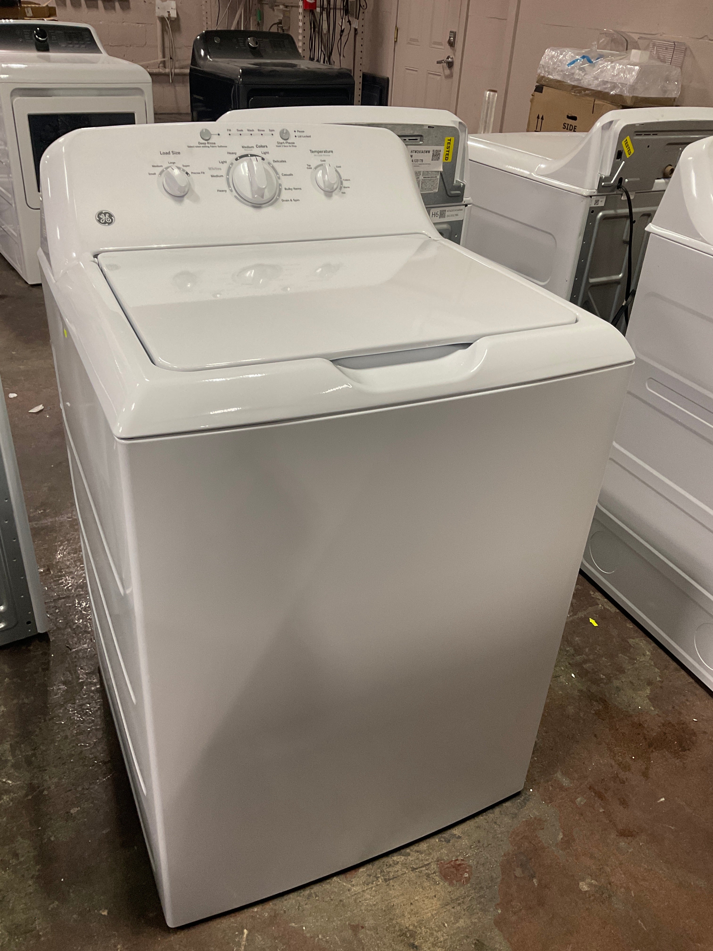 Front view, door closed