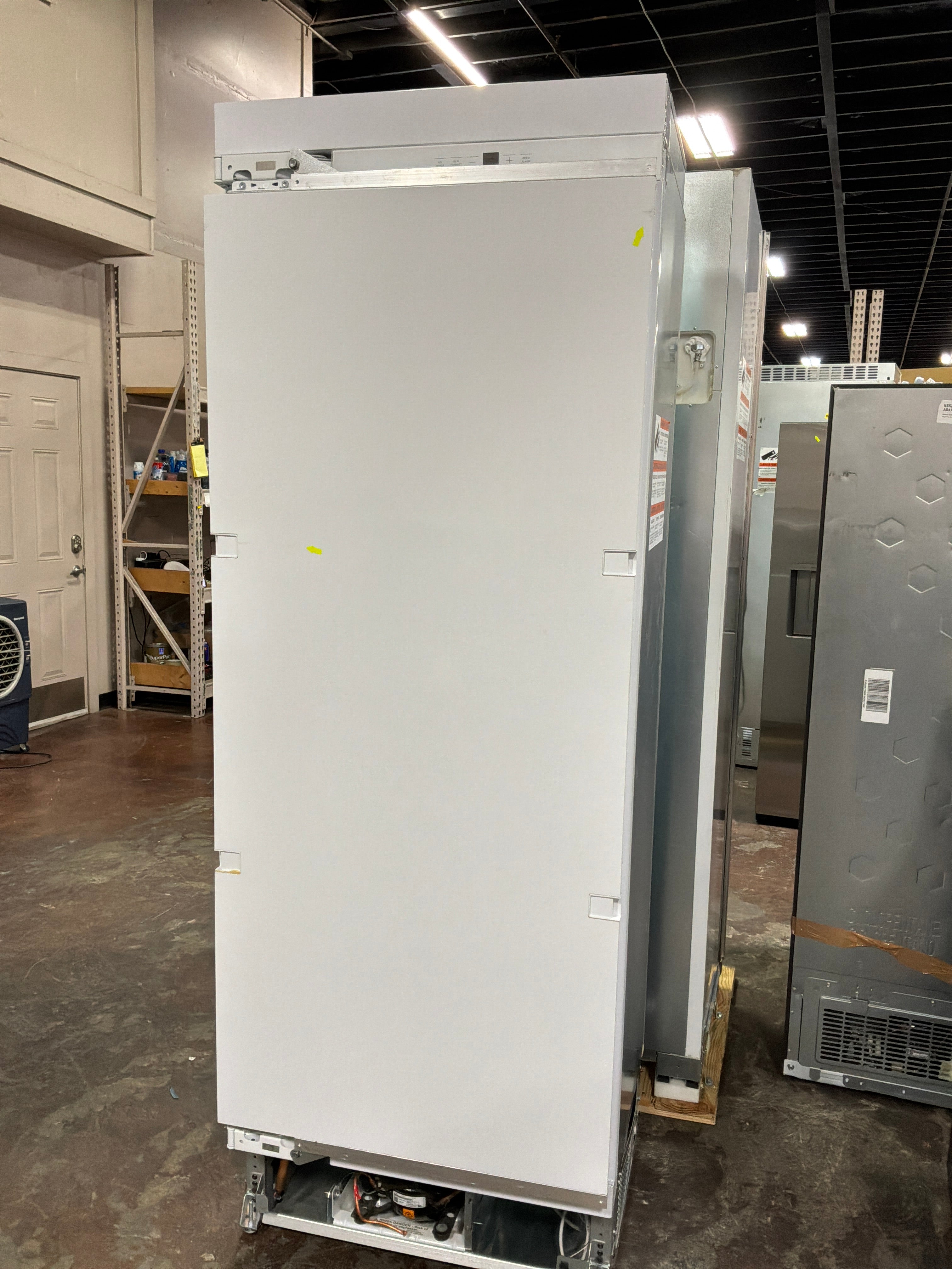 Front view, door closed