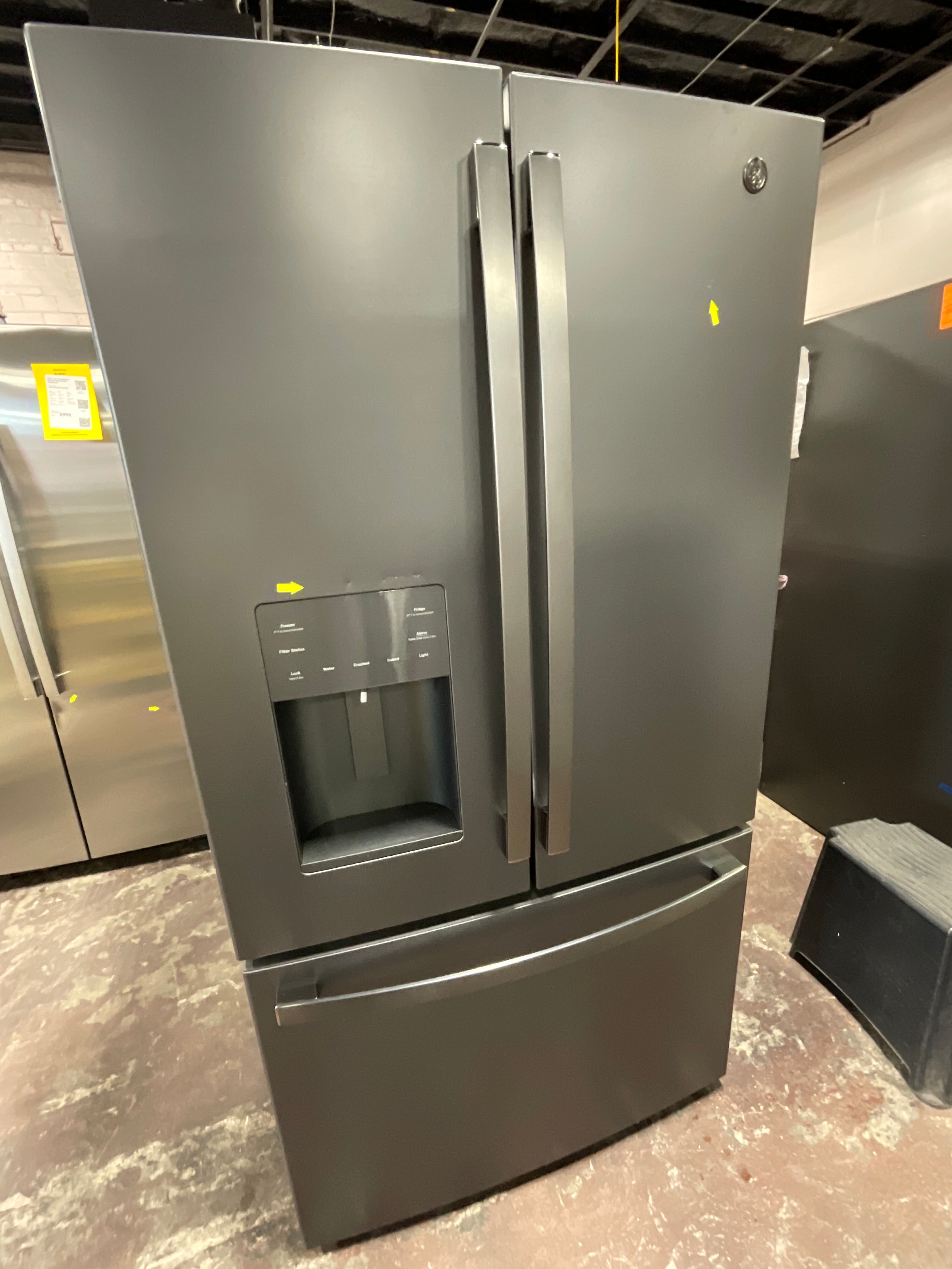 Front view, door closed