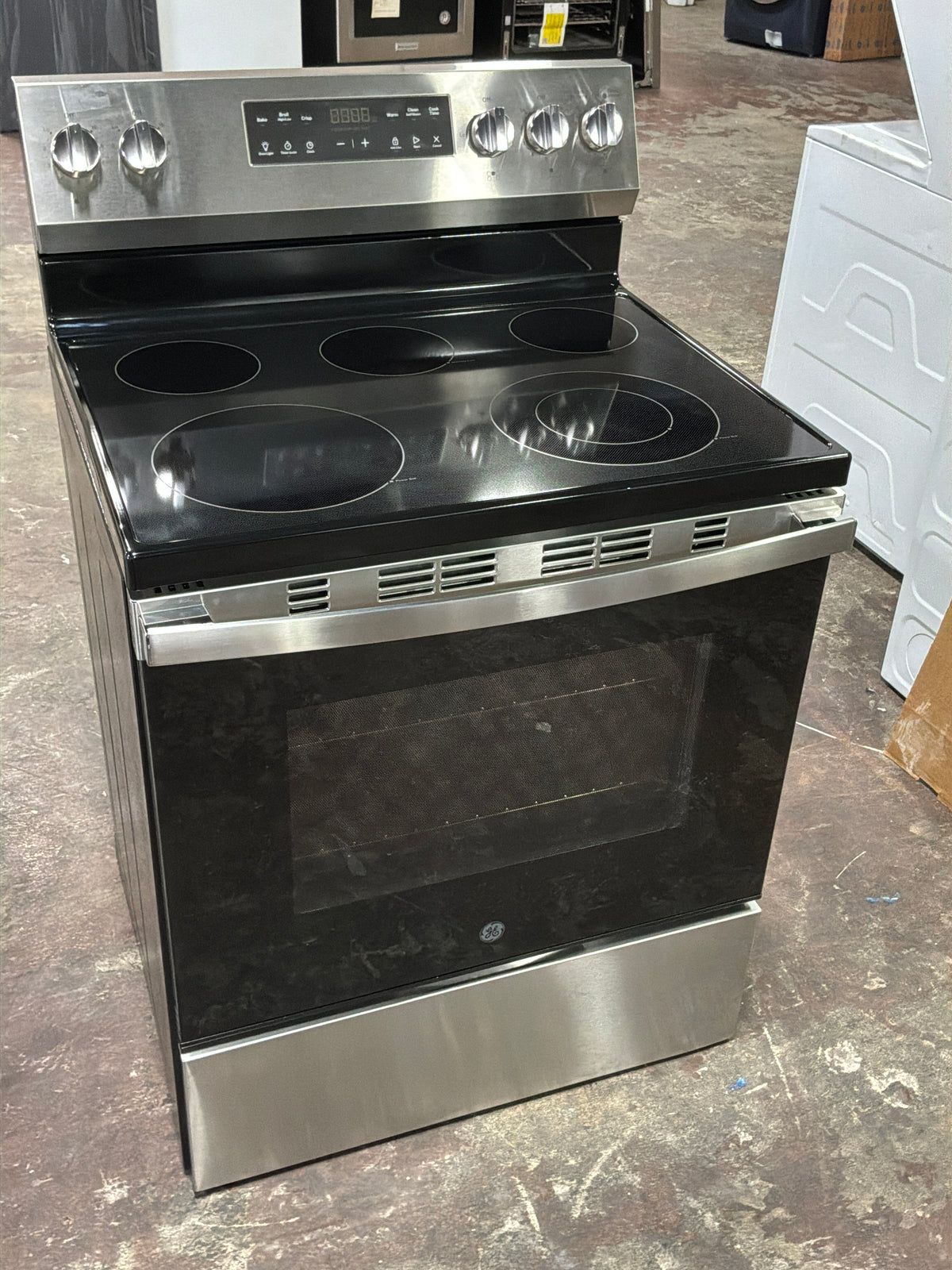 Front view, oven-door closed