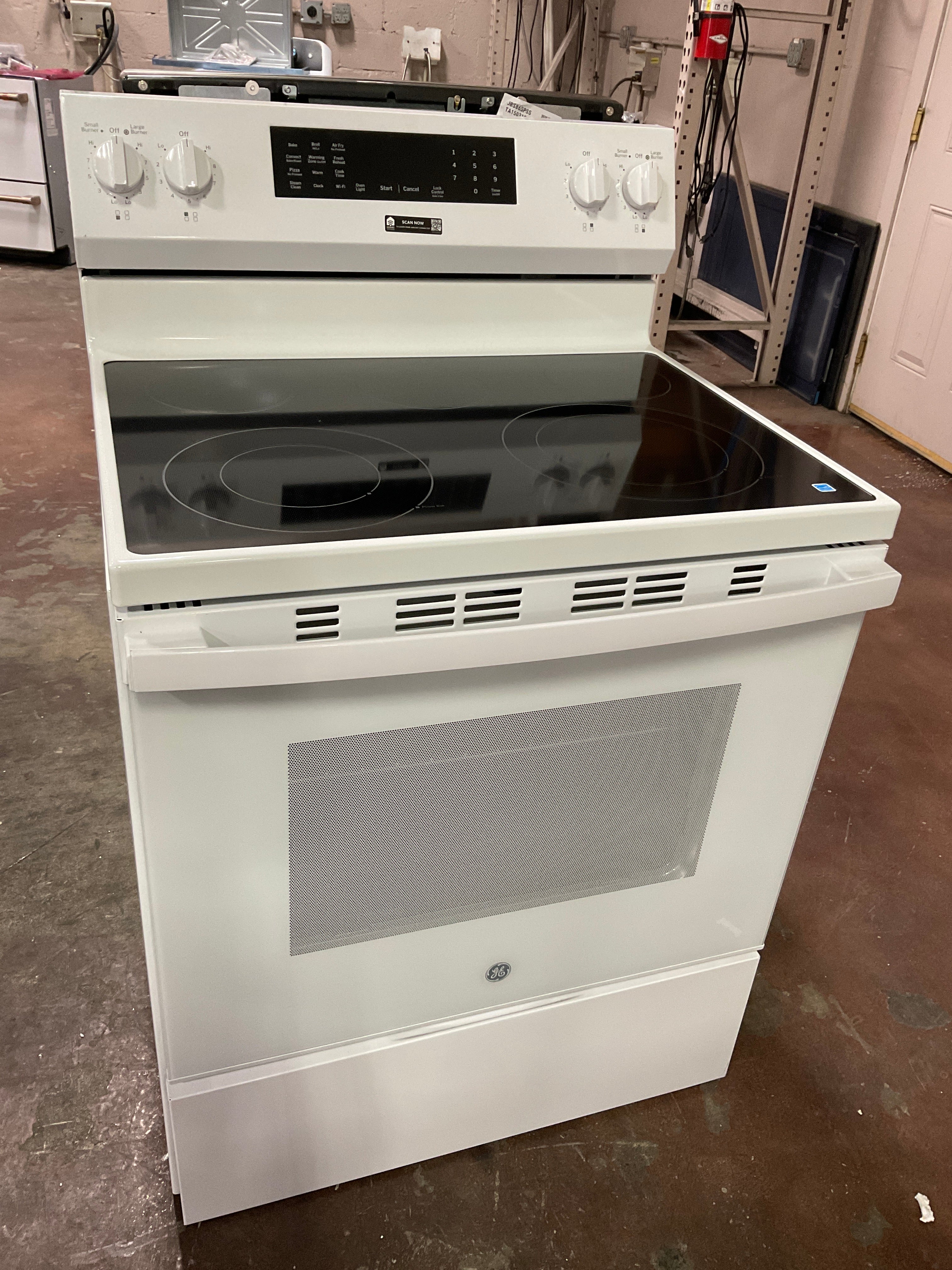 Front view, oven-door closed