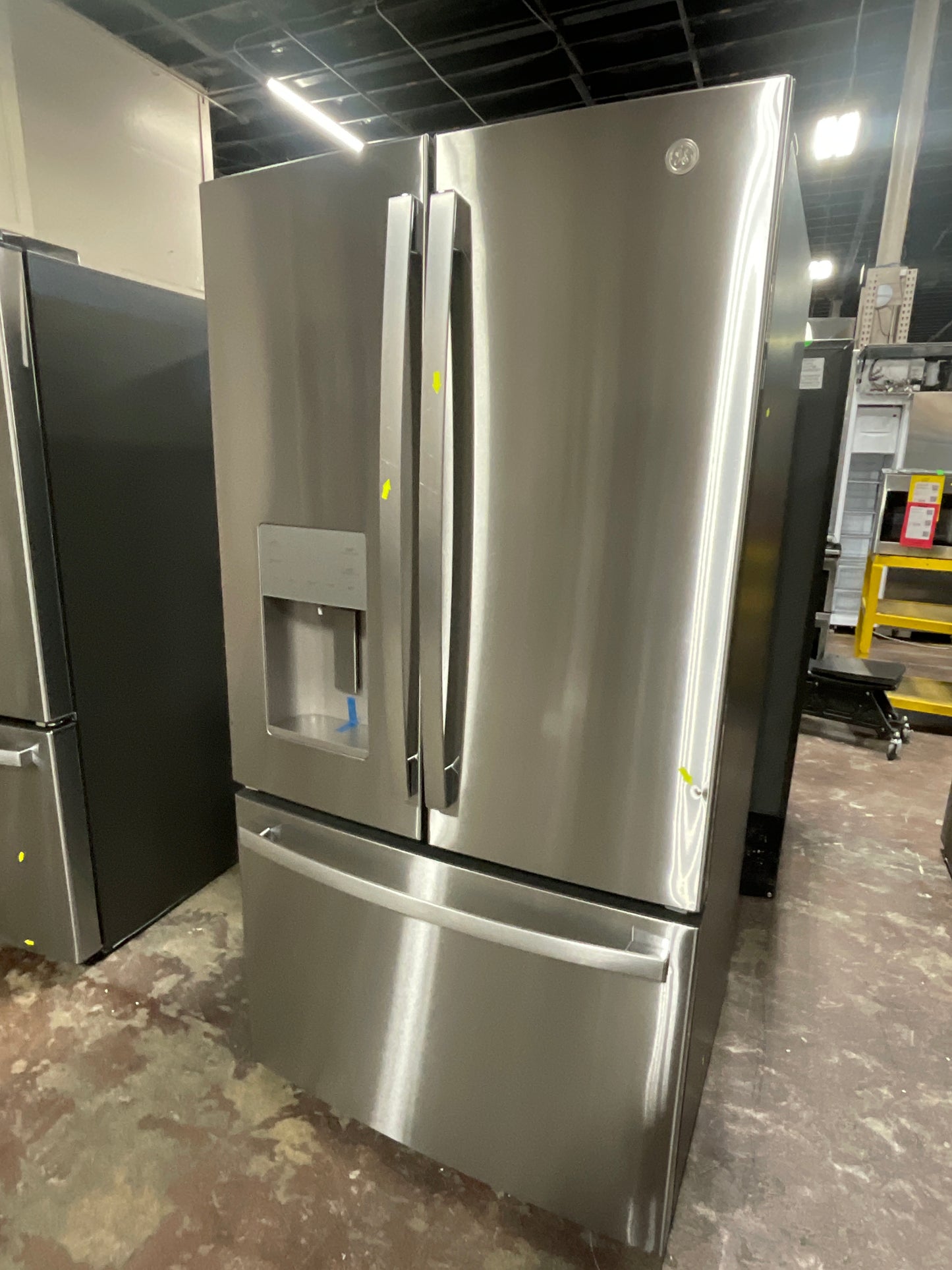 Front view, door closed