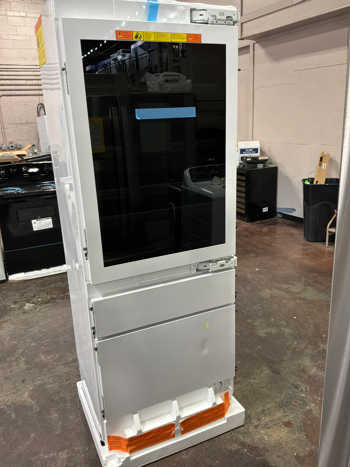 Front view, door closed