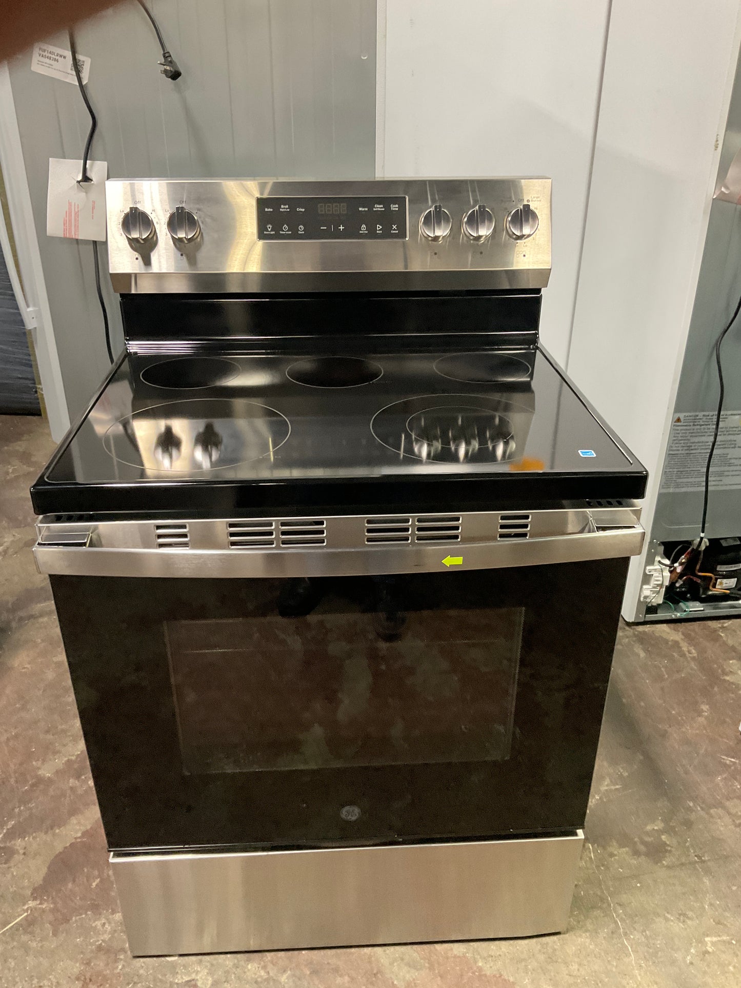 Front view, oven-door closed