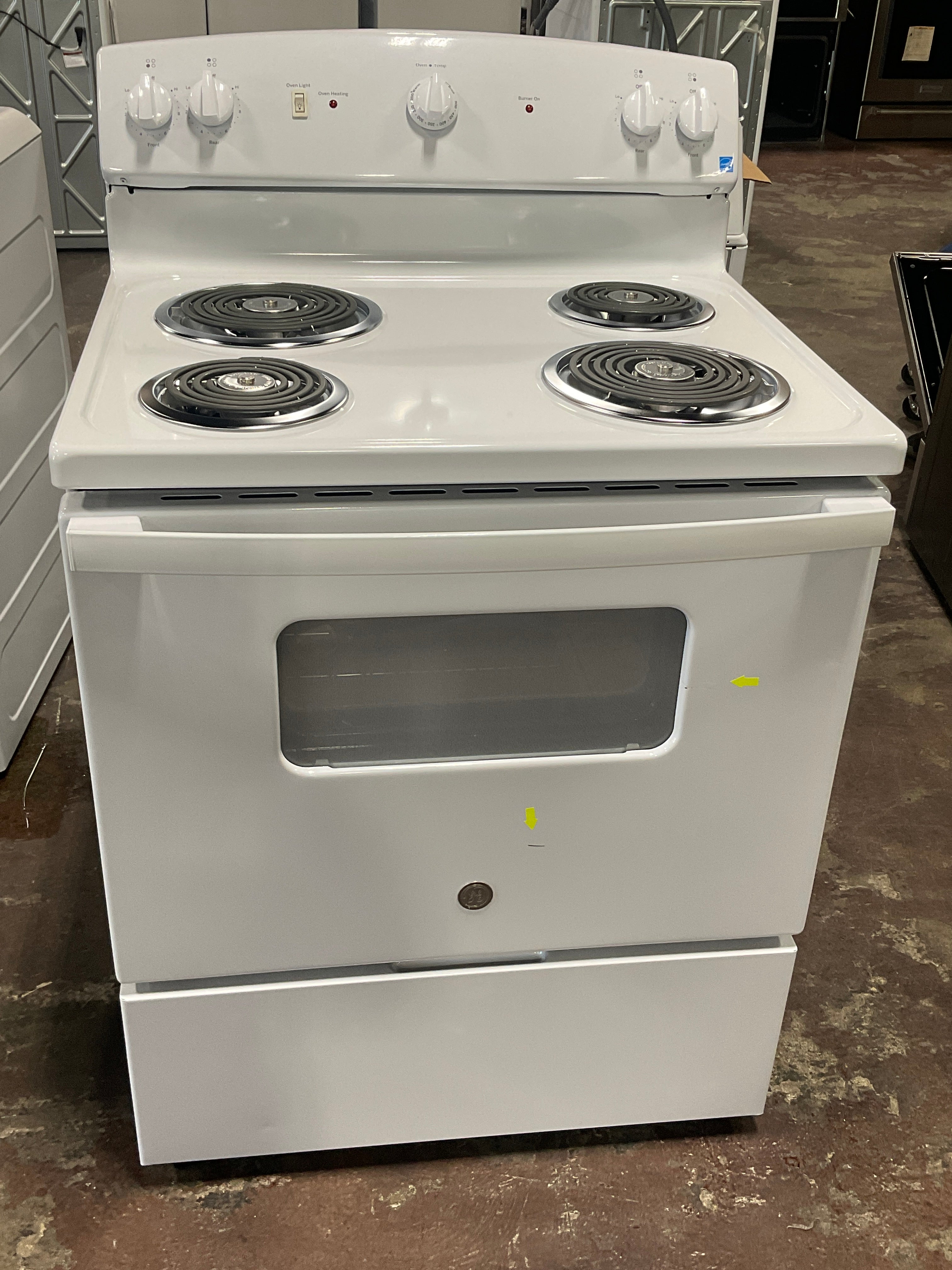 Front view, oven-door closed