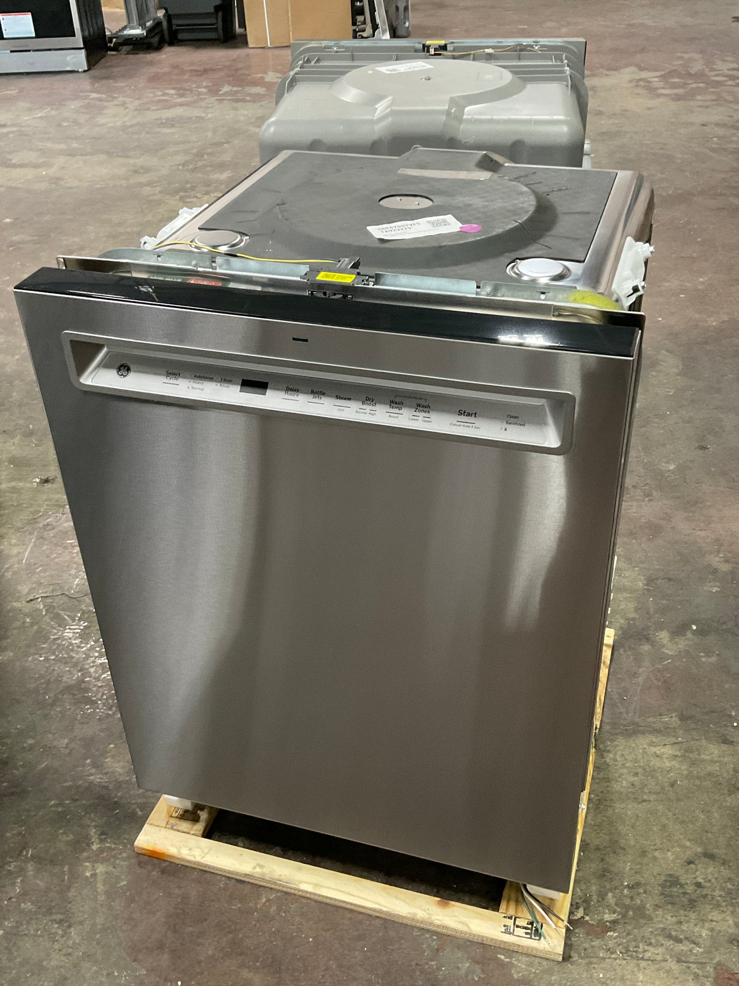 Front view, doors closed