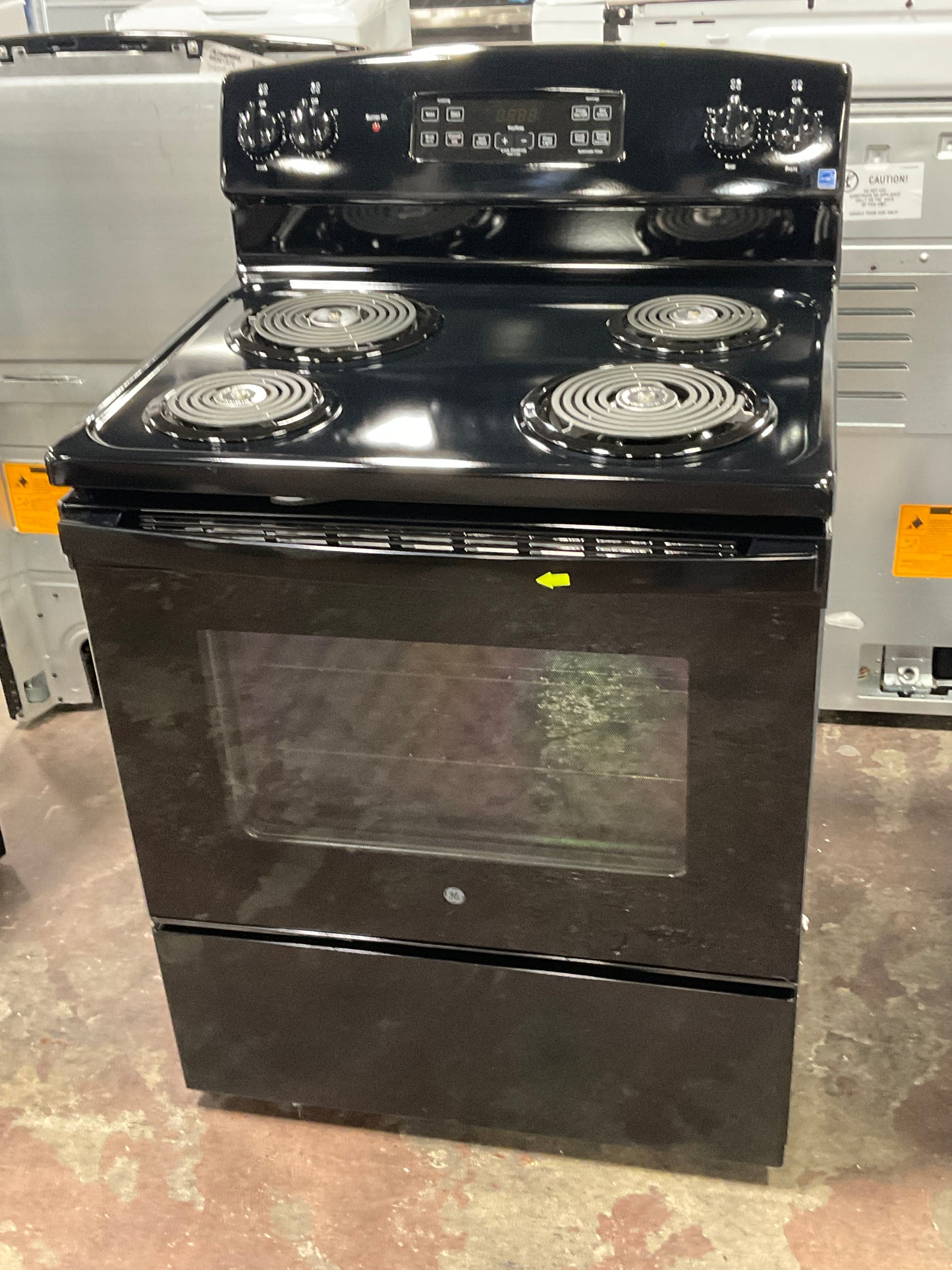 Front view, oven-door closed