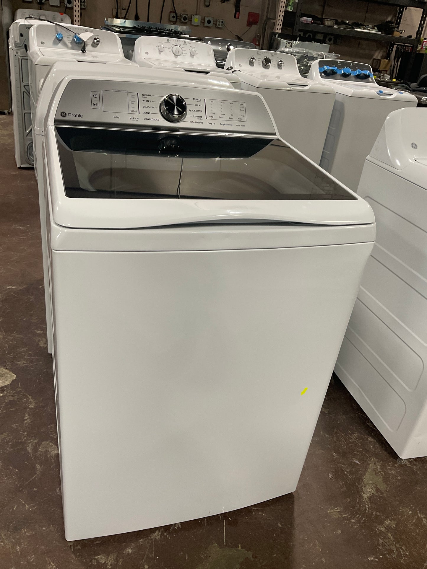 Front view, door closed