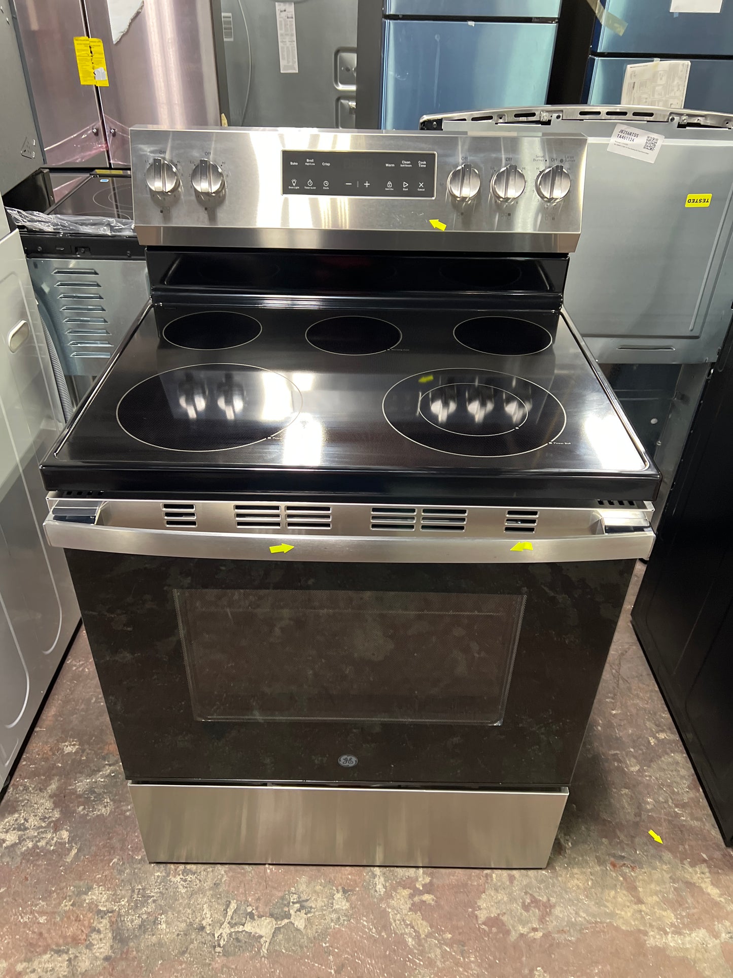 Front view, oven-door closed