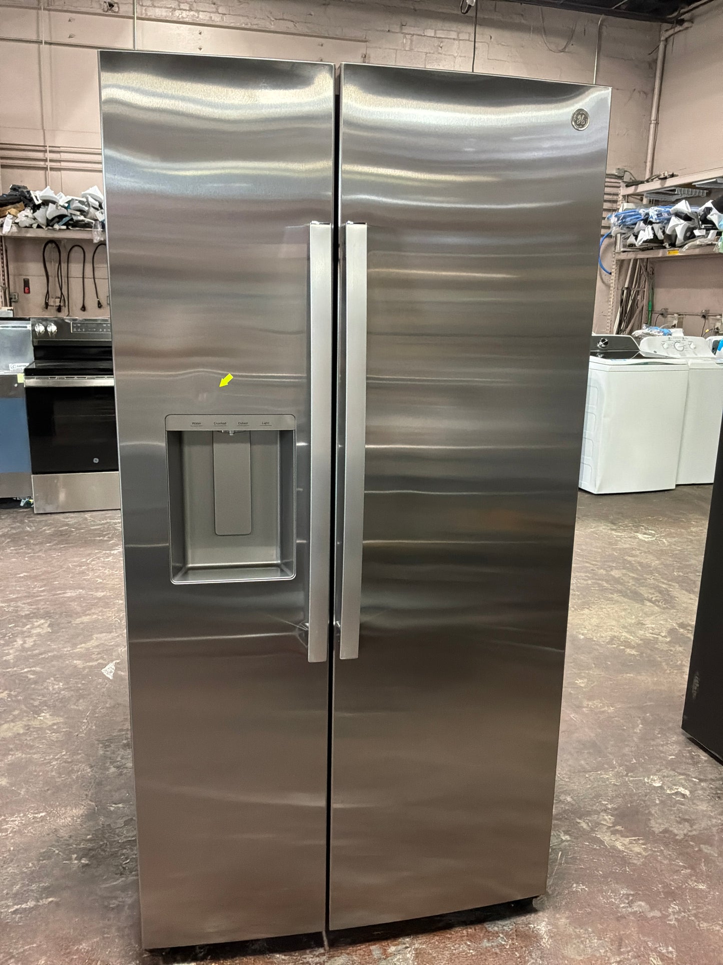 Front view, door closed