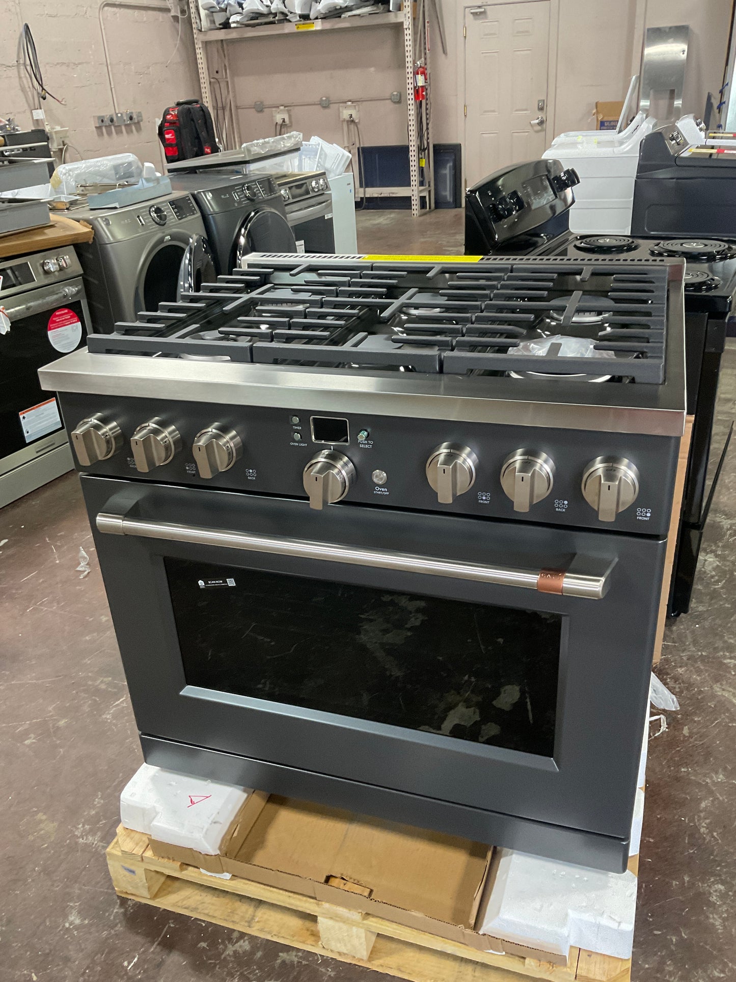 Front view, oven-door closed