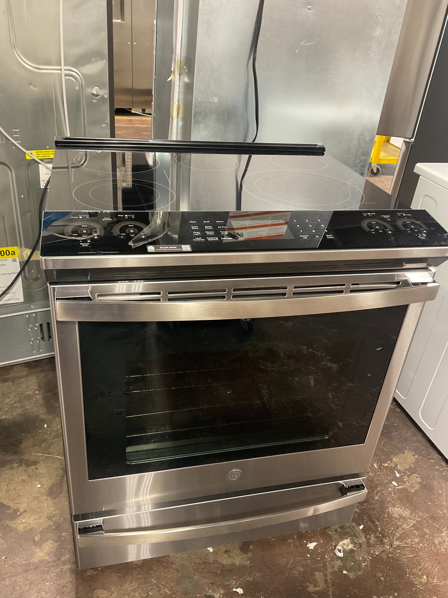 Front view, oven-door closed