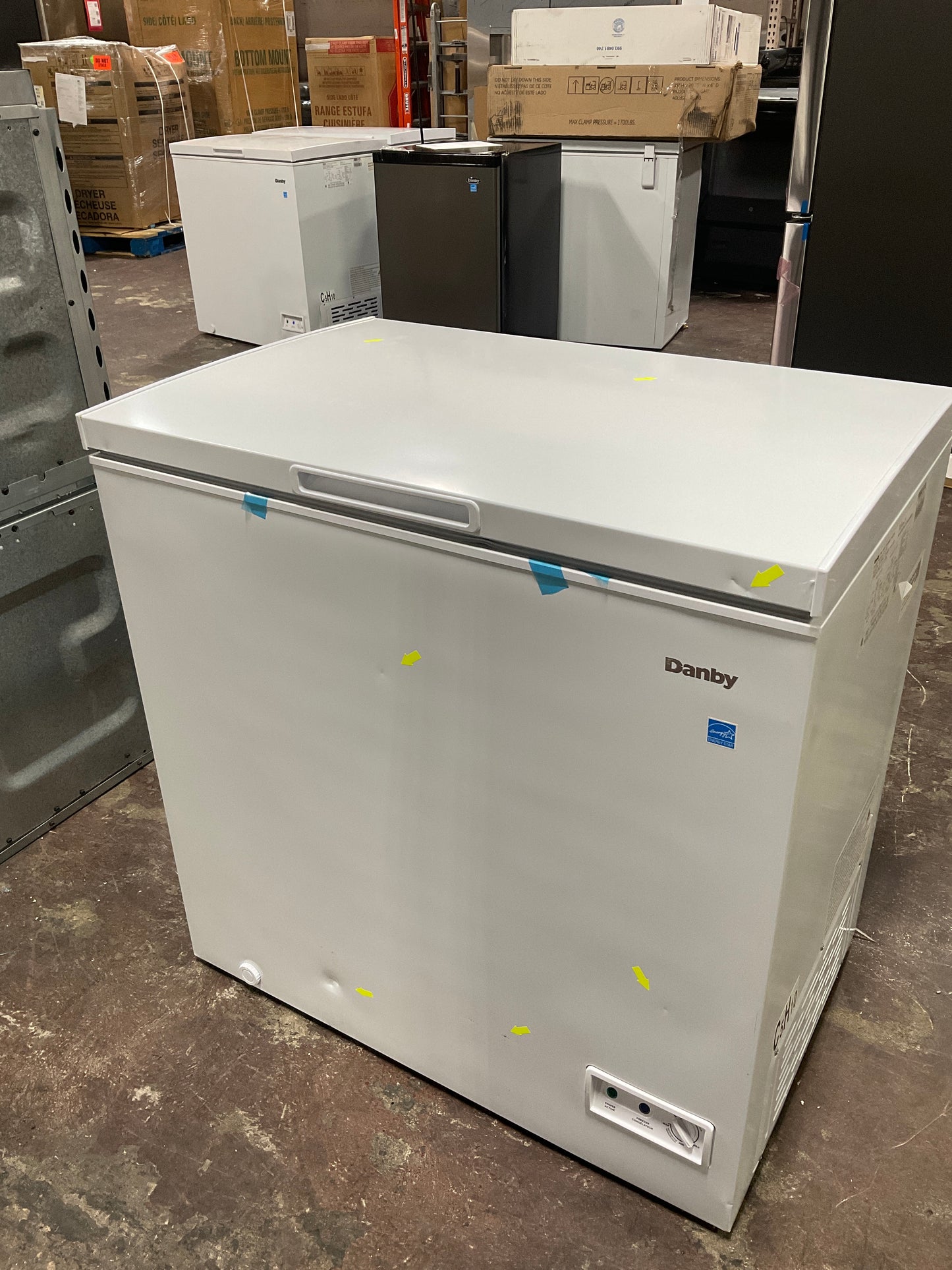 Front view, door closed