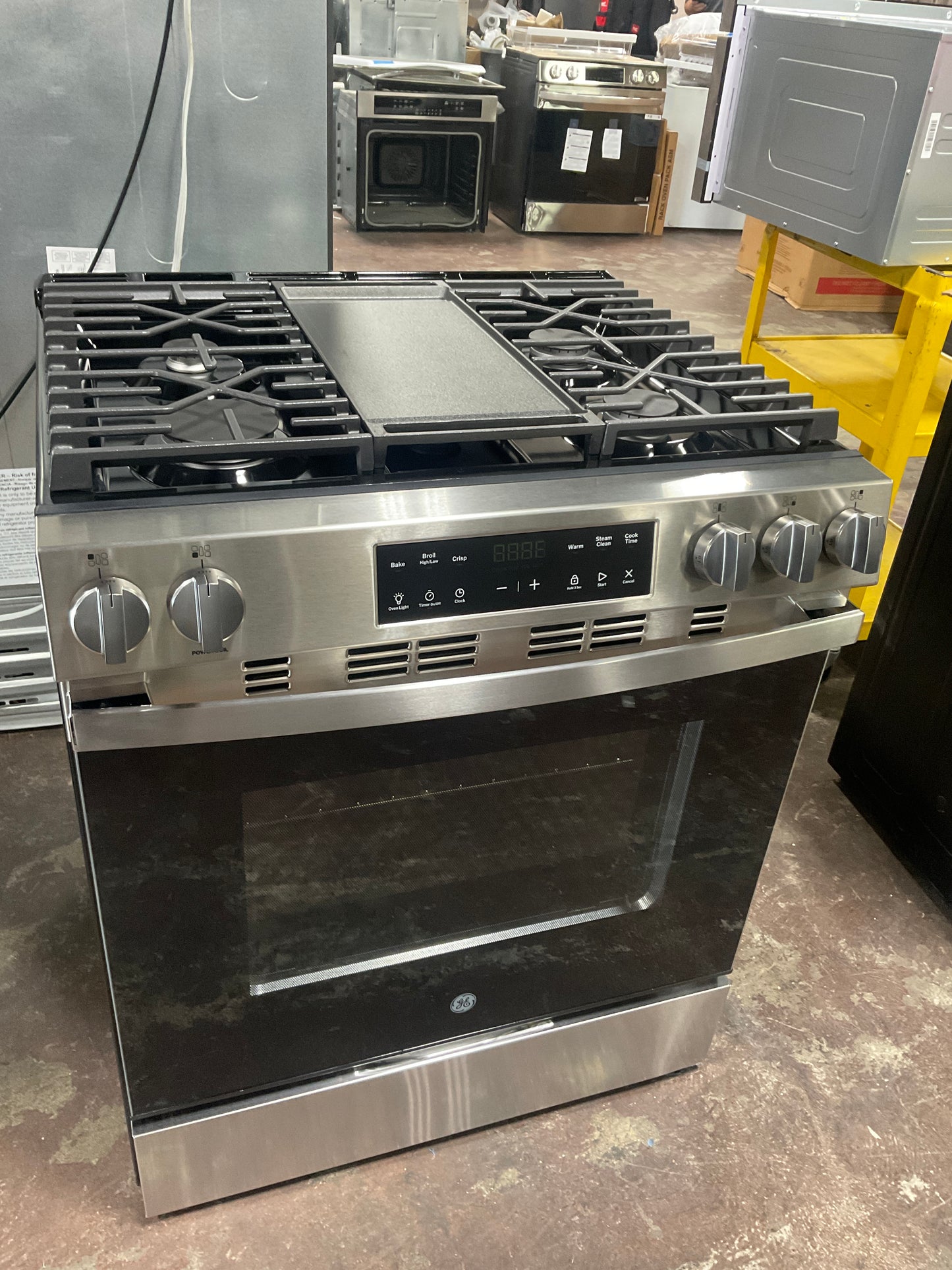 Front view, oven-door closed
