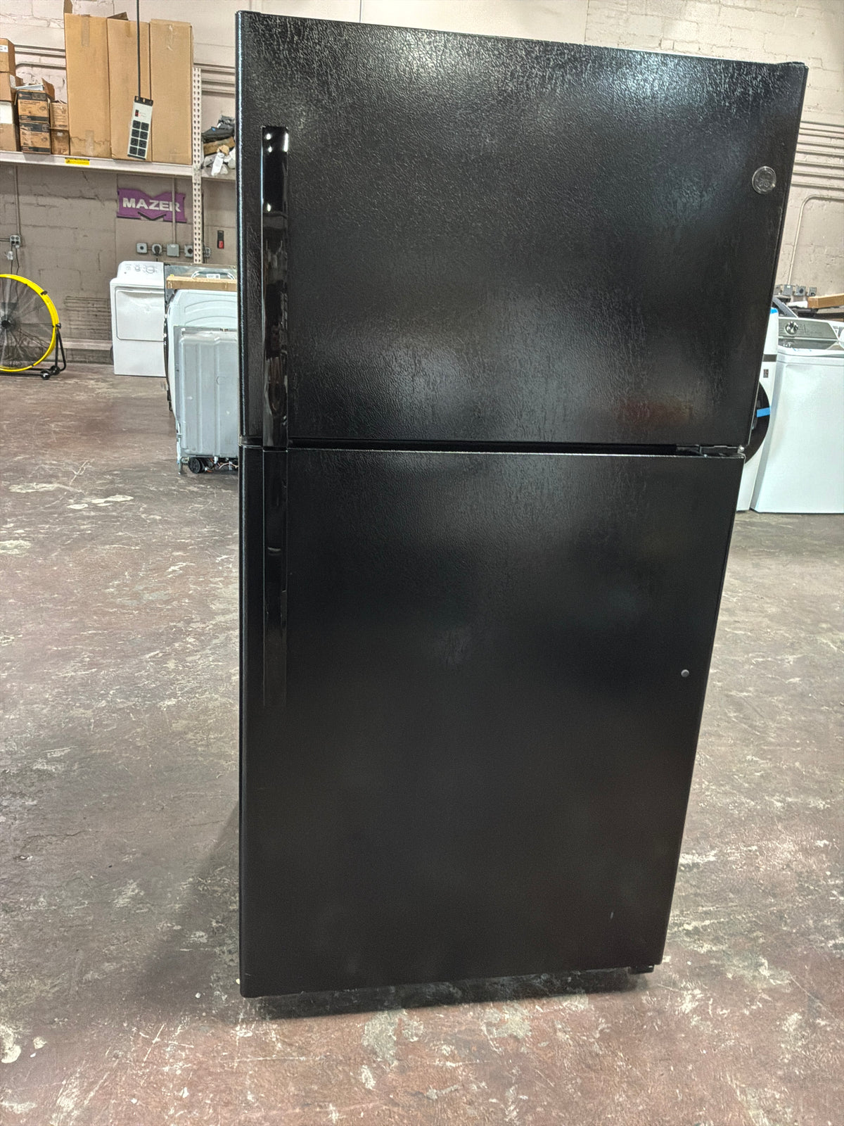 Front view, door closed