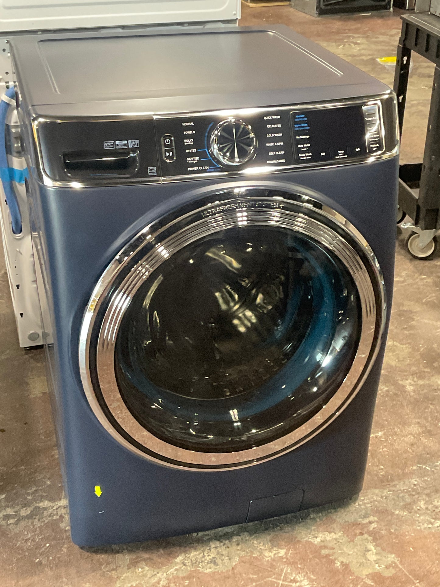 Front view, door closed