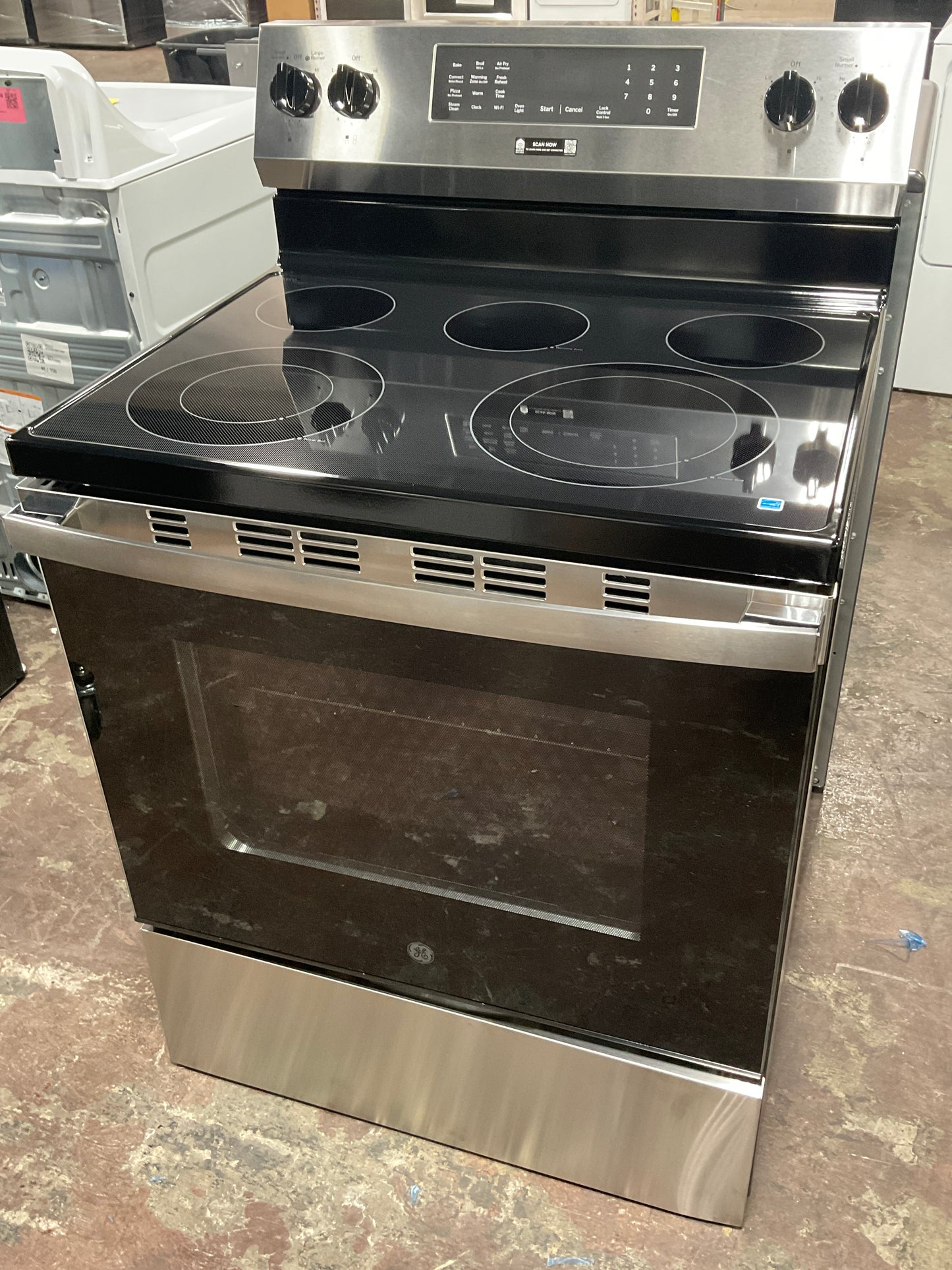 Front view, oven-door closed