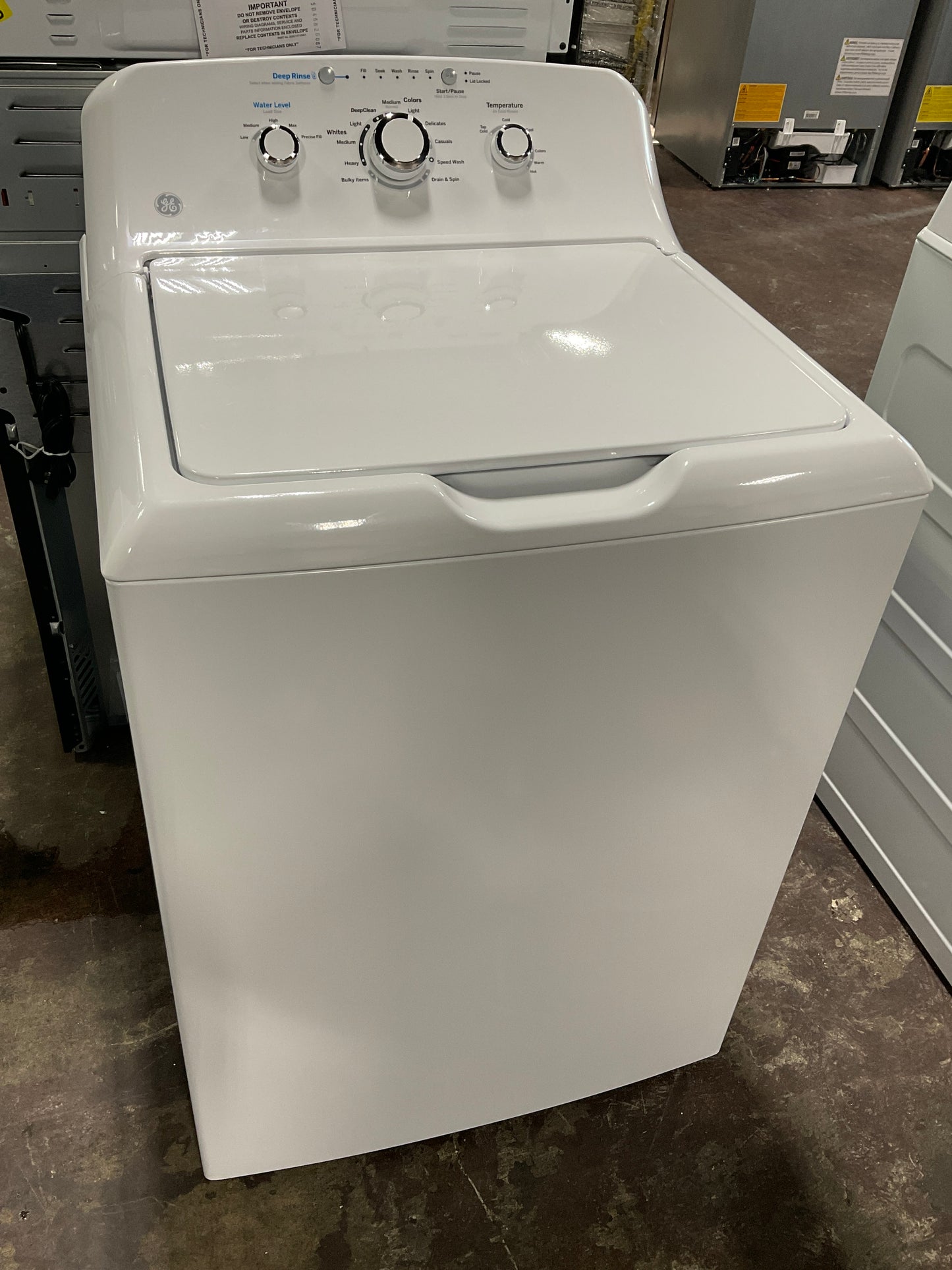 Front view, door closed