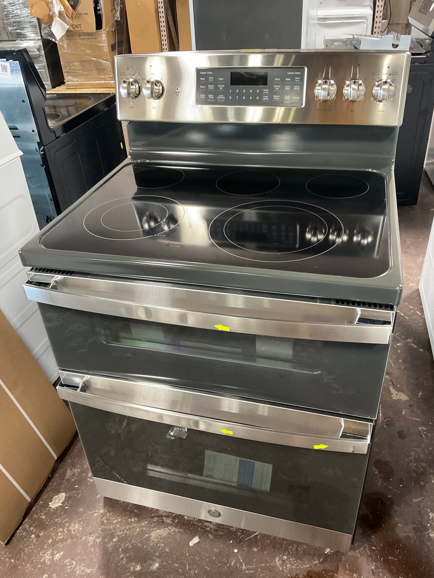 Front view, oven-door closed