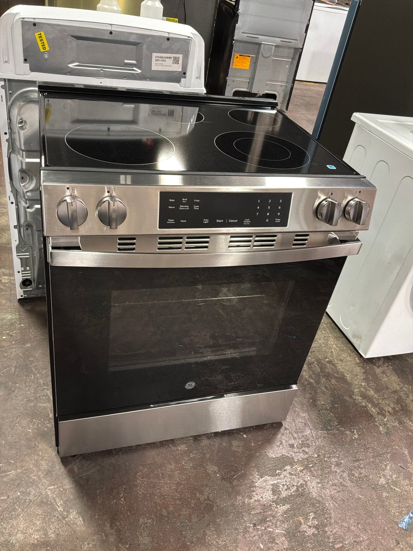 Front view, oven-door closed