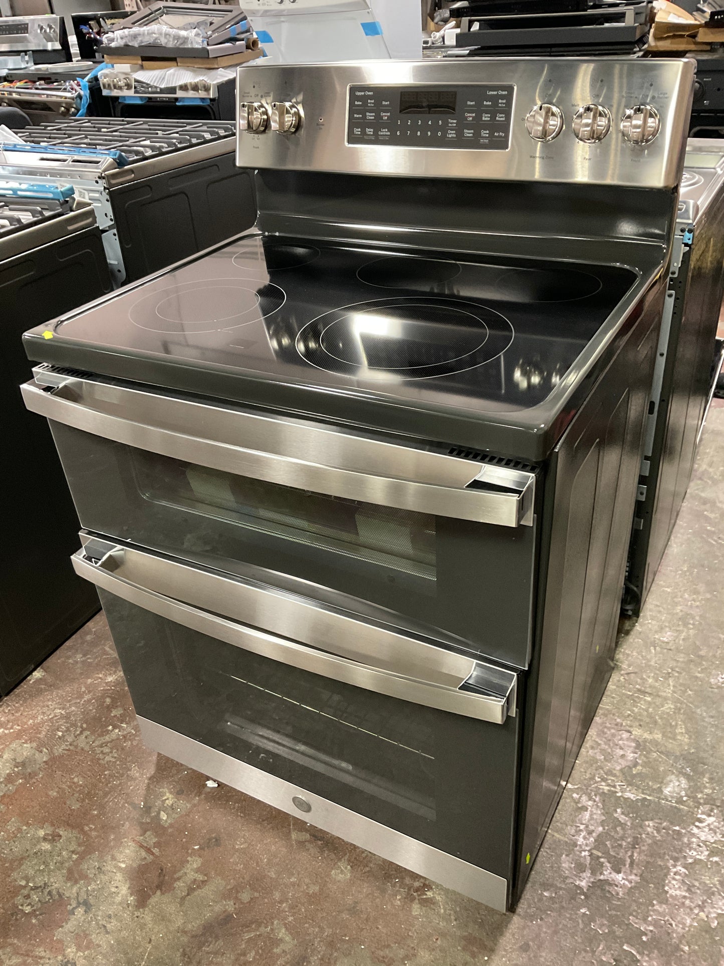 Front view, oven-door closed
