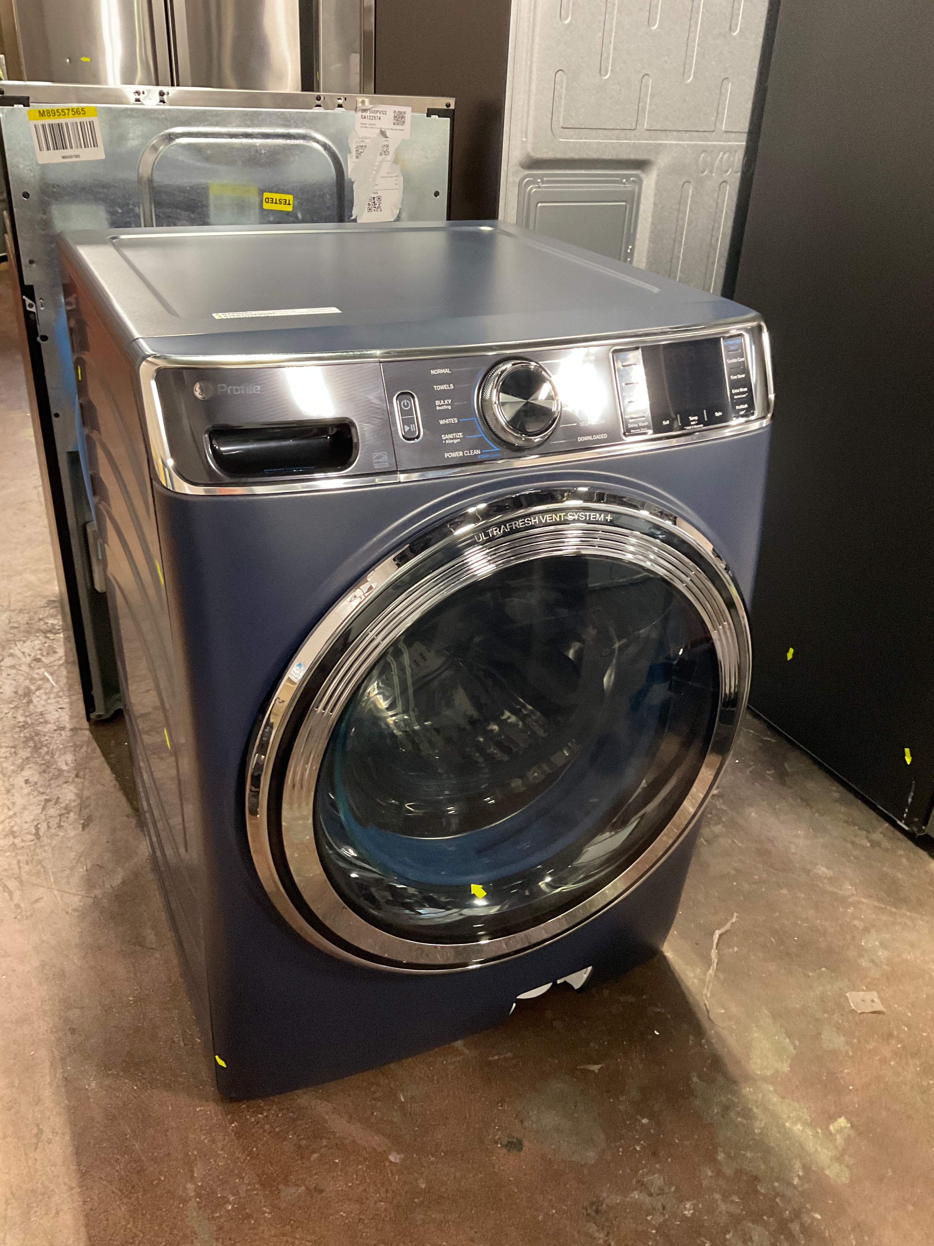 Front view, door closed