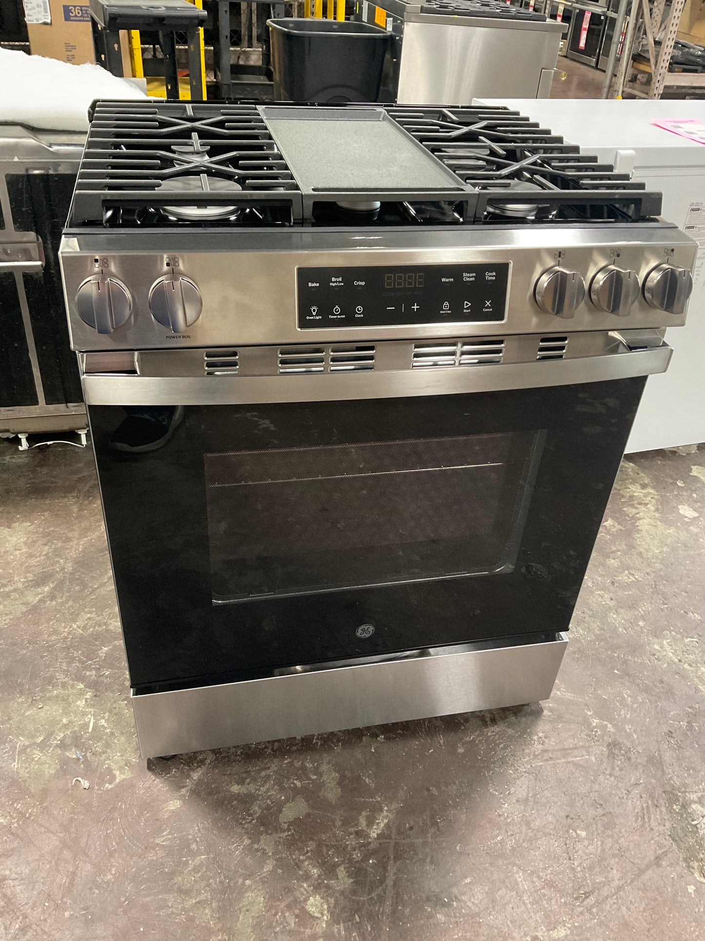 Front view, oven-door closed